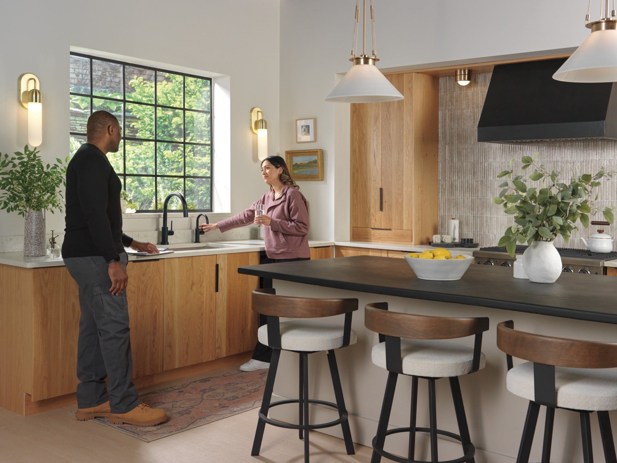 Delta Other Contemporary Round Beverage Faucet