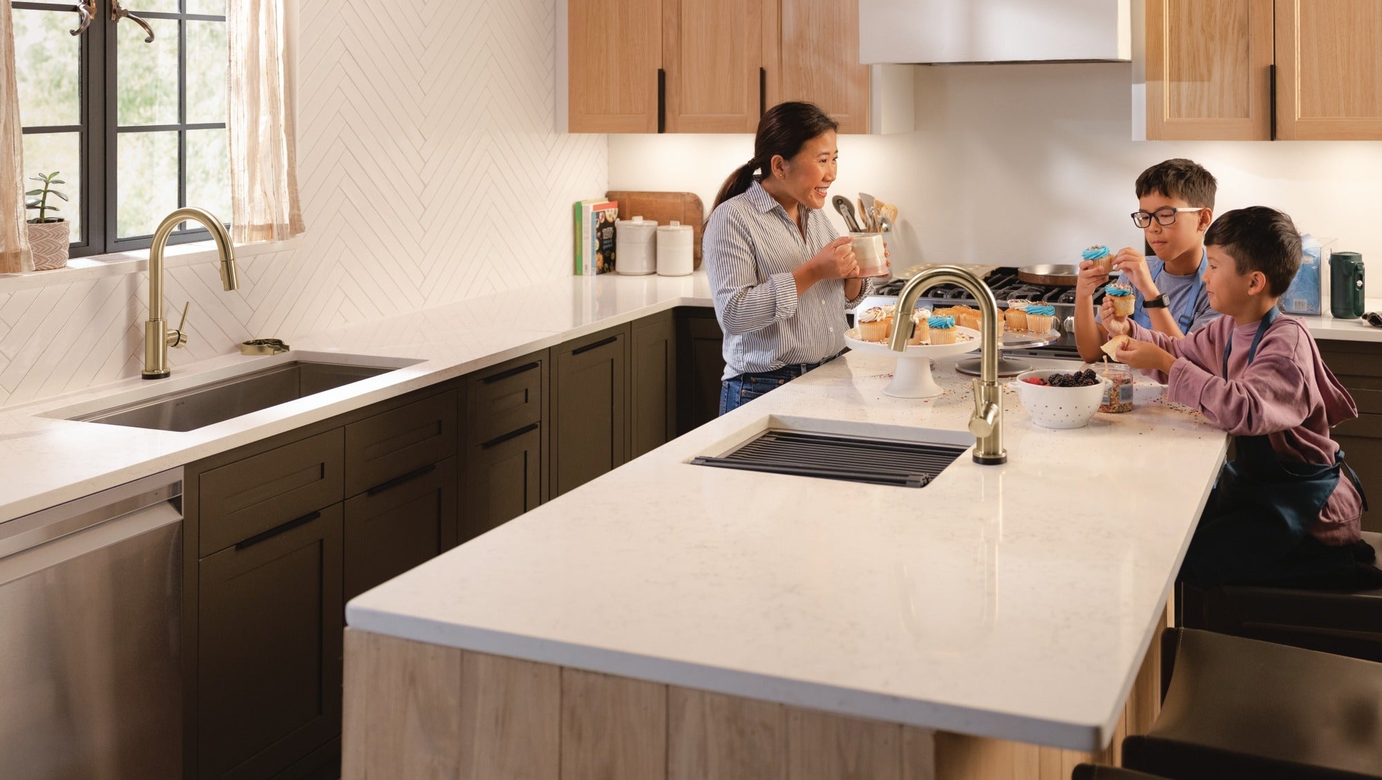 Delta Trinsic® Touch2O® Bar / Prep Faucet with Touchless Technology