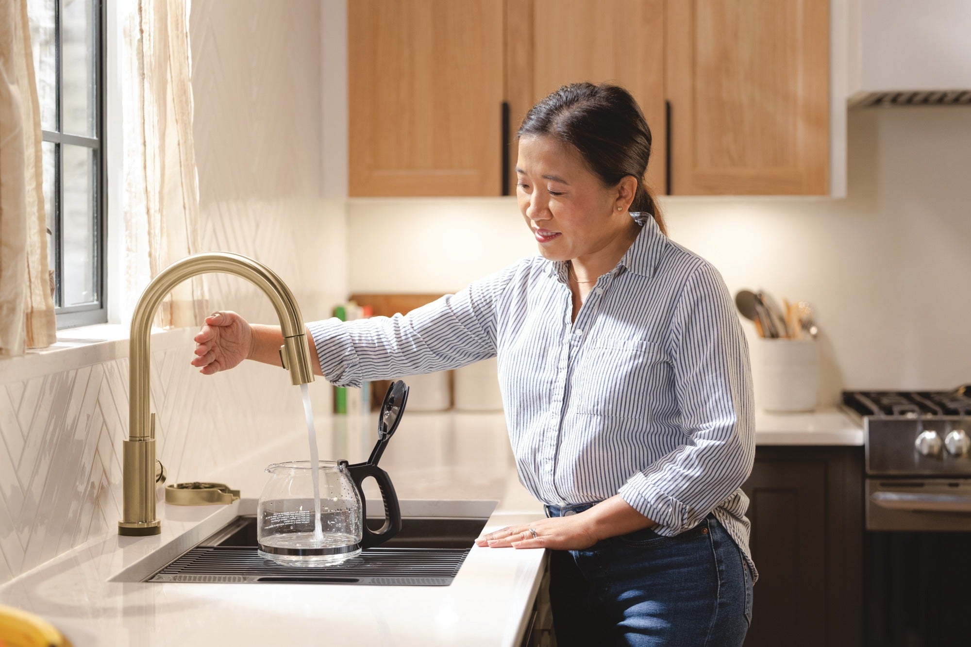Delta Trinsic® VoiceIQ® Kitchen Faucet with Touch<sub>2</sub>O® Technology with Touchless Technology