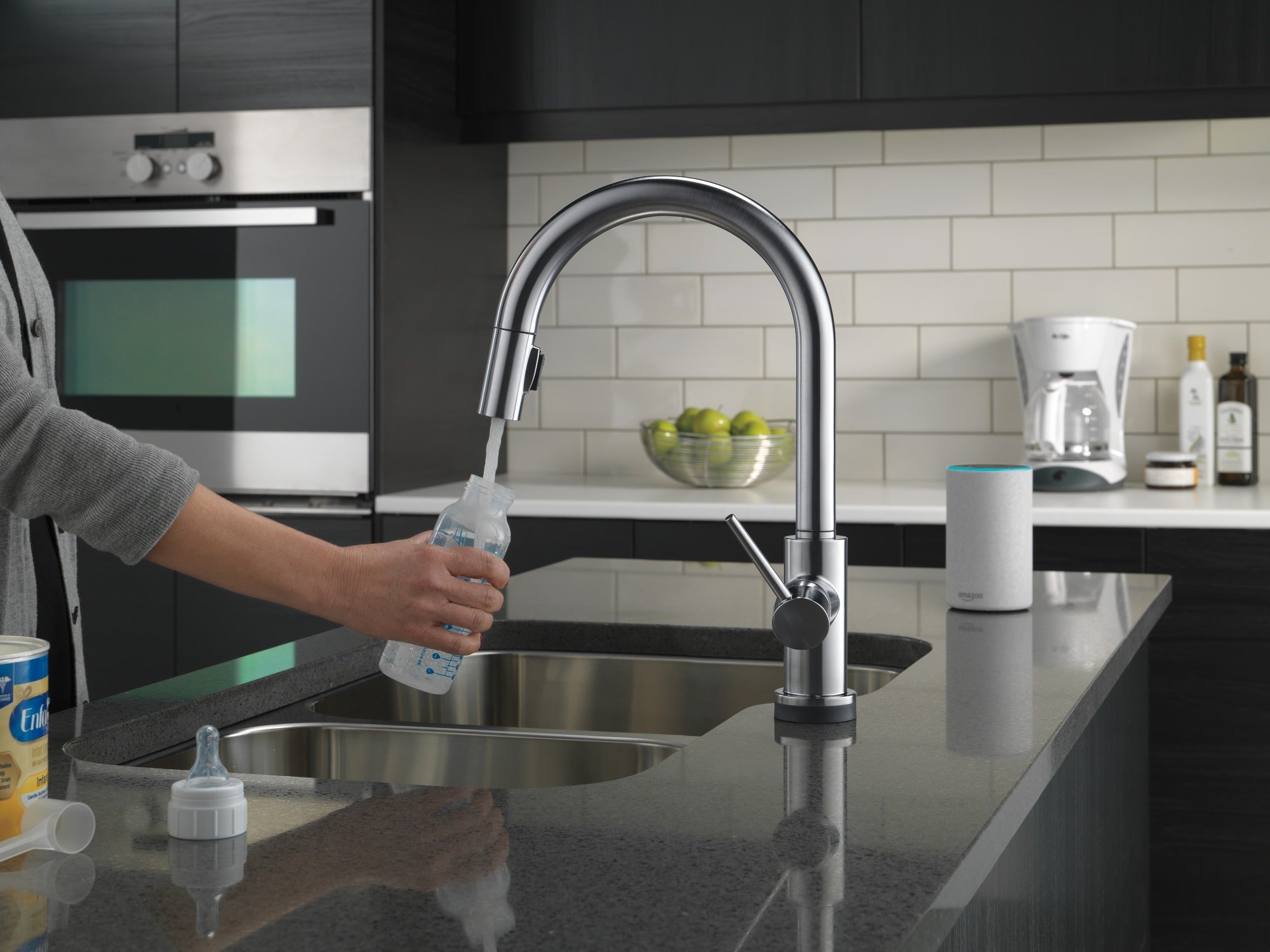 Delta Trinsic® VoiceIQ® Single-Handle Pull-Down Kitchen Faucet with Touch<sub>2</sub>O® Technology