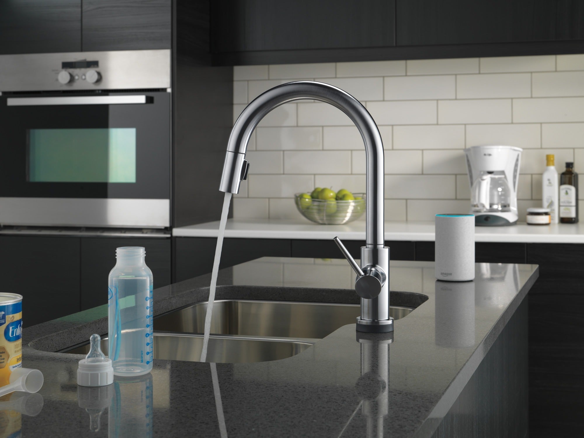 Delta Trinsic® VoiceIQ® Single-Handle Pull-Down Kitchen Faucet with Touch<sub>2</sub>O® Technology