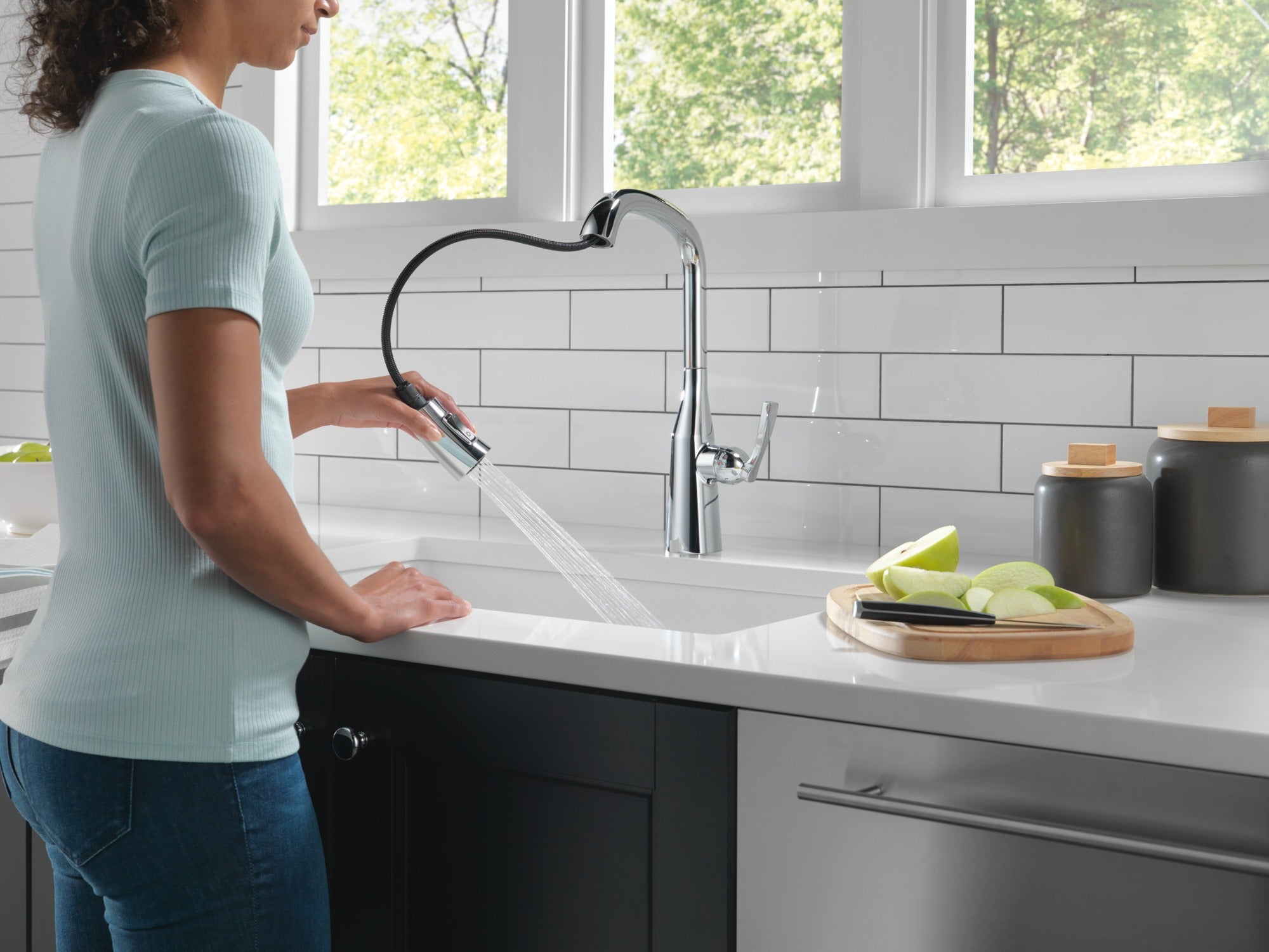 Delta Stryke® Single Handle Pull-Down Kitchen Faucet