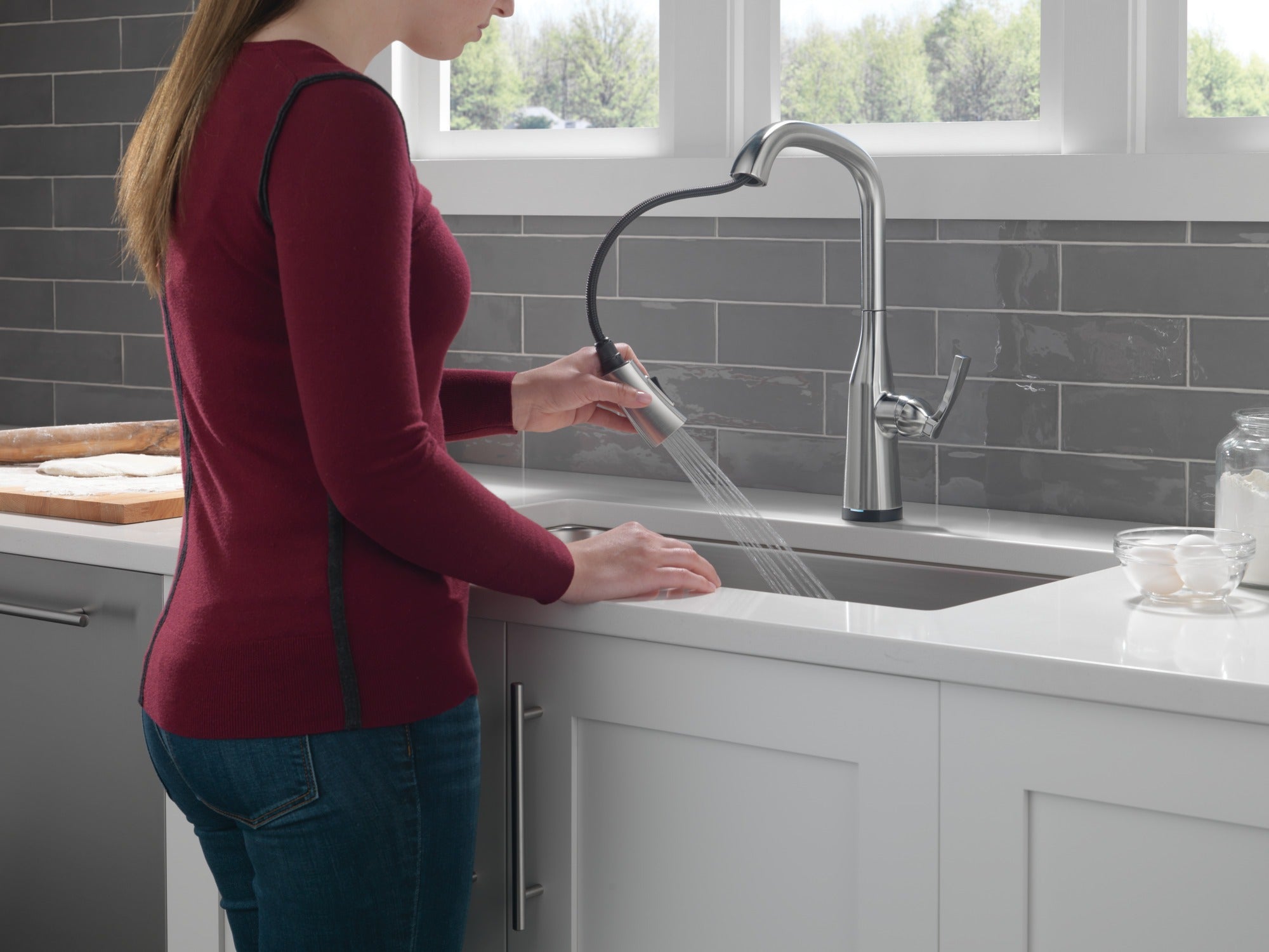 Delta Stryke® Single Handle Pull-Down Kitchen Faucet with Touch<sub>2</sub>O® Technology
