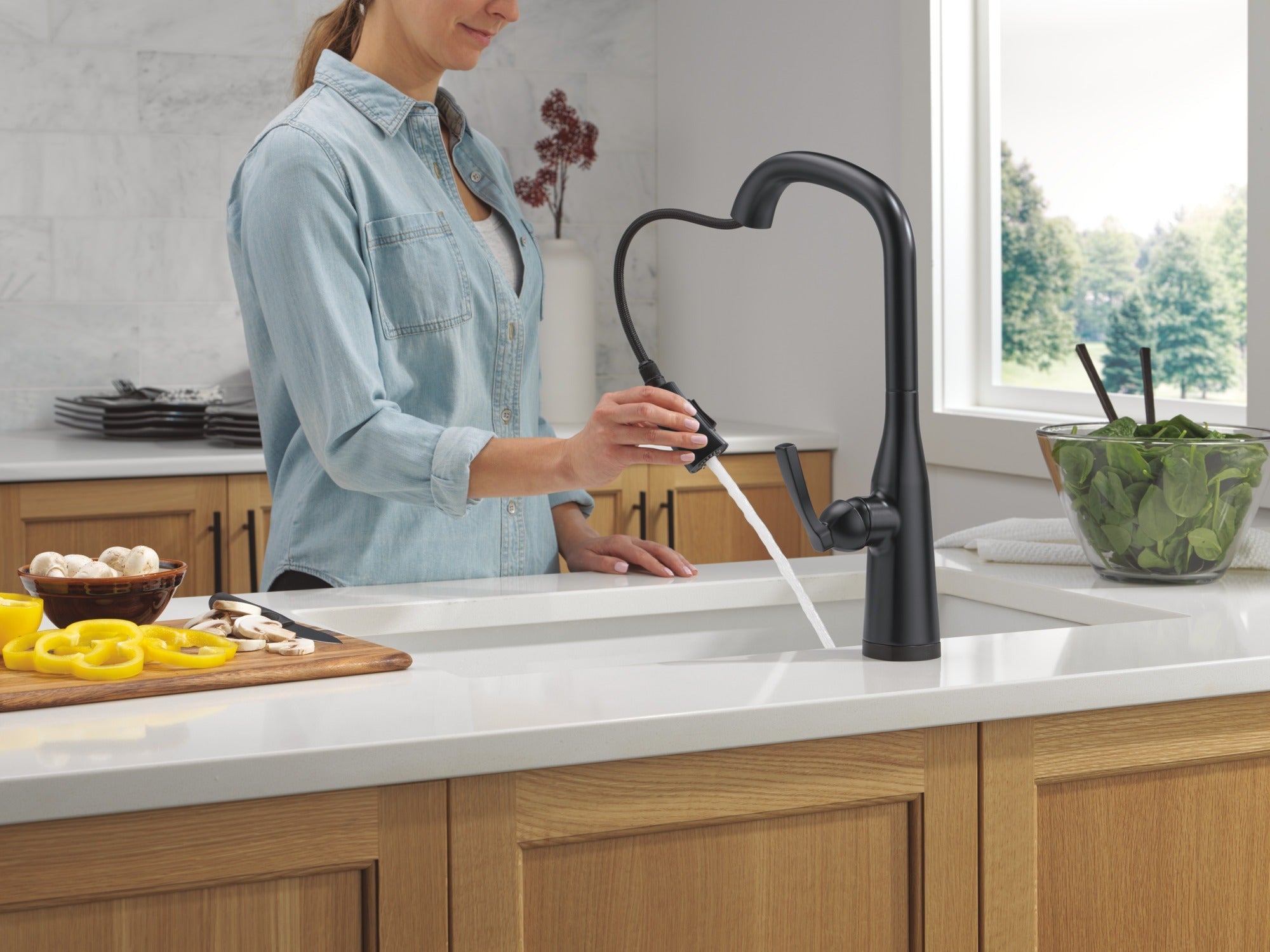 Delta Stryke® VoiceIQ® Single Handle Pull-Down Faucet with Touch<sub>2</sub>O® Technology