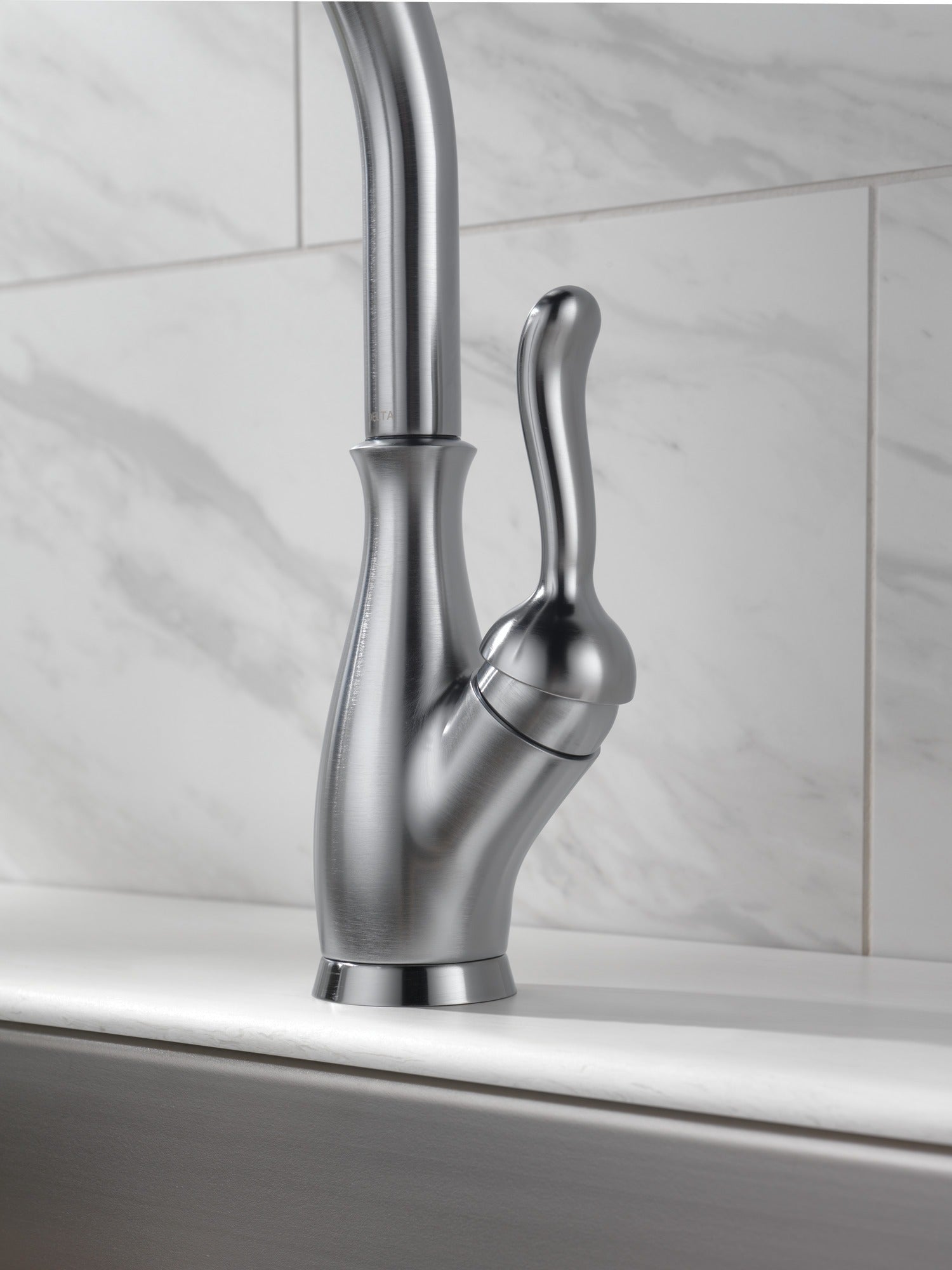 Delta Leland® Single Handle Pull-Down Kitchen Faucet with ShieldSpray® Technology