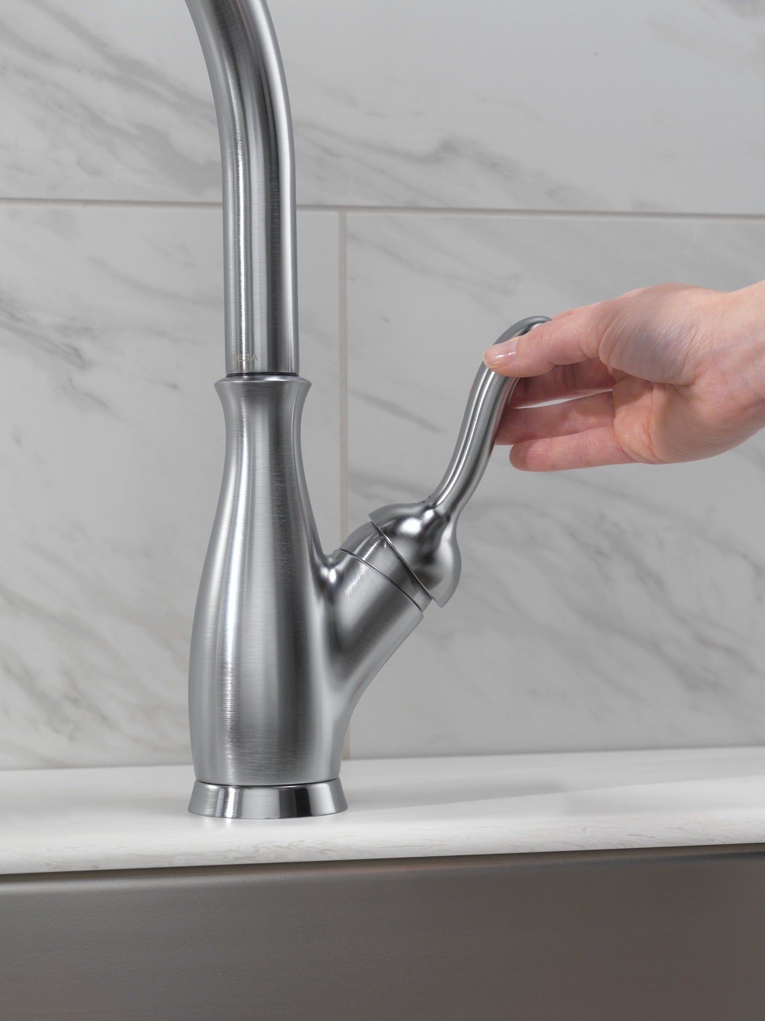 Delta Leland® Single Handle Pull-Down Kitchen Faucet with ShieldSpray® Technology