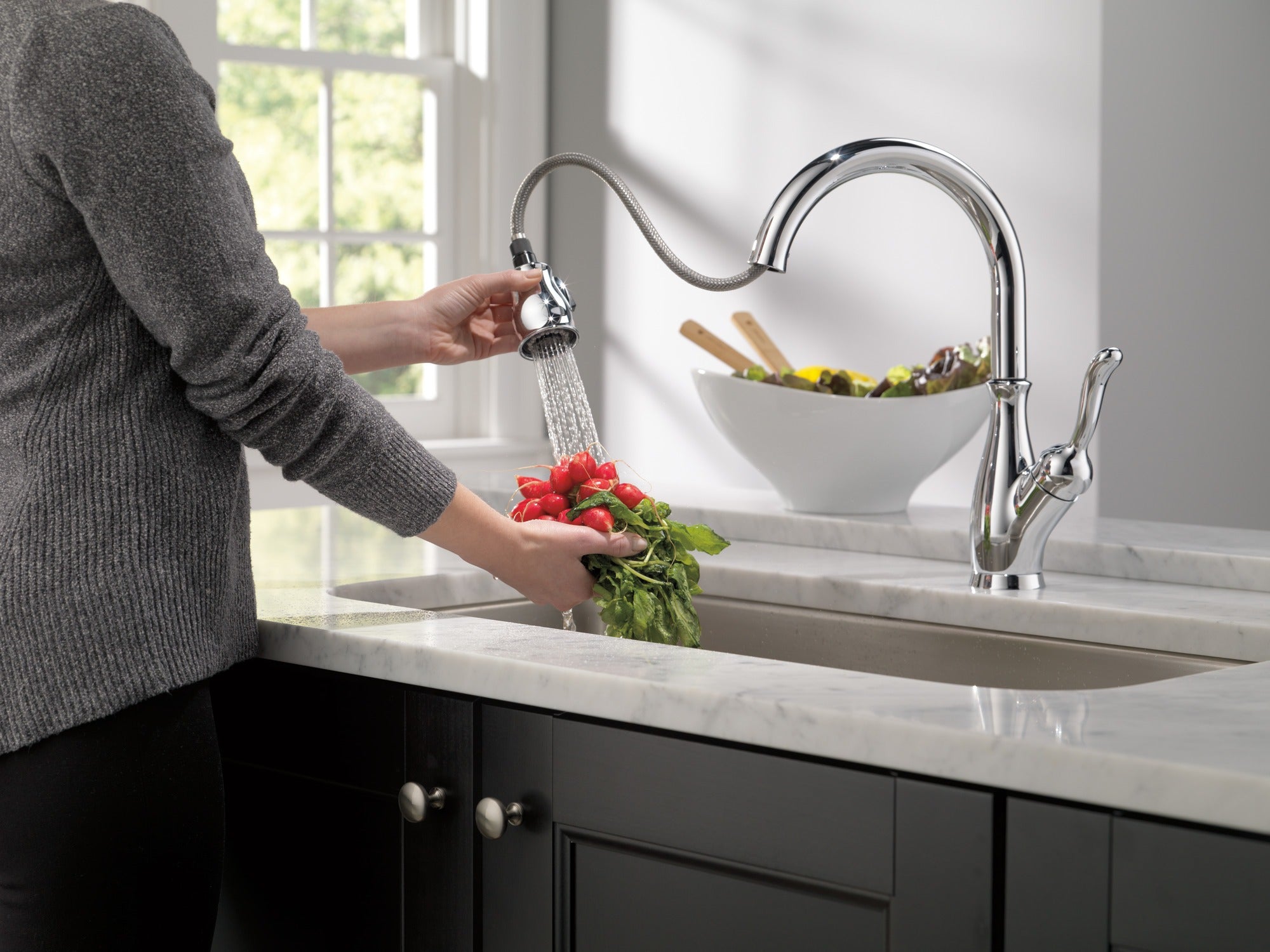 Delta Leland® Single Handle Pull-Down Kitchen Faucet with ShieldSpray® Technology