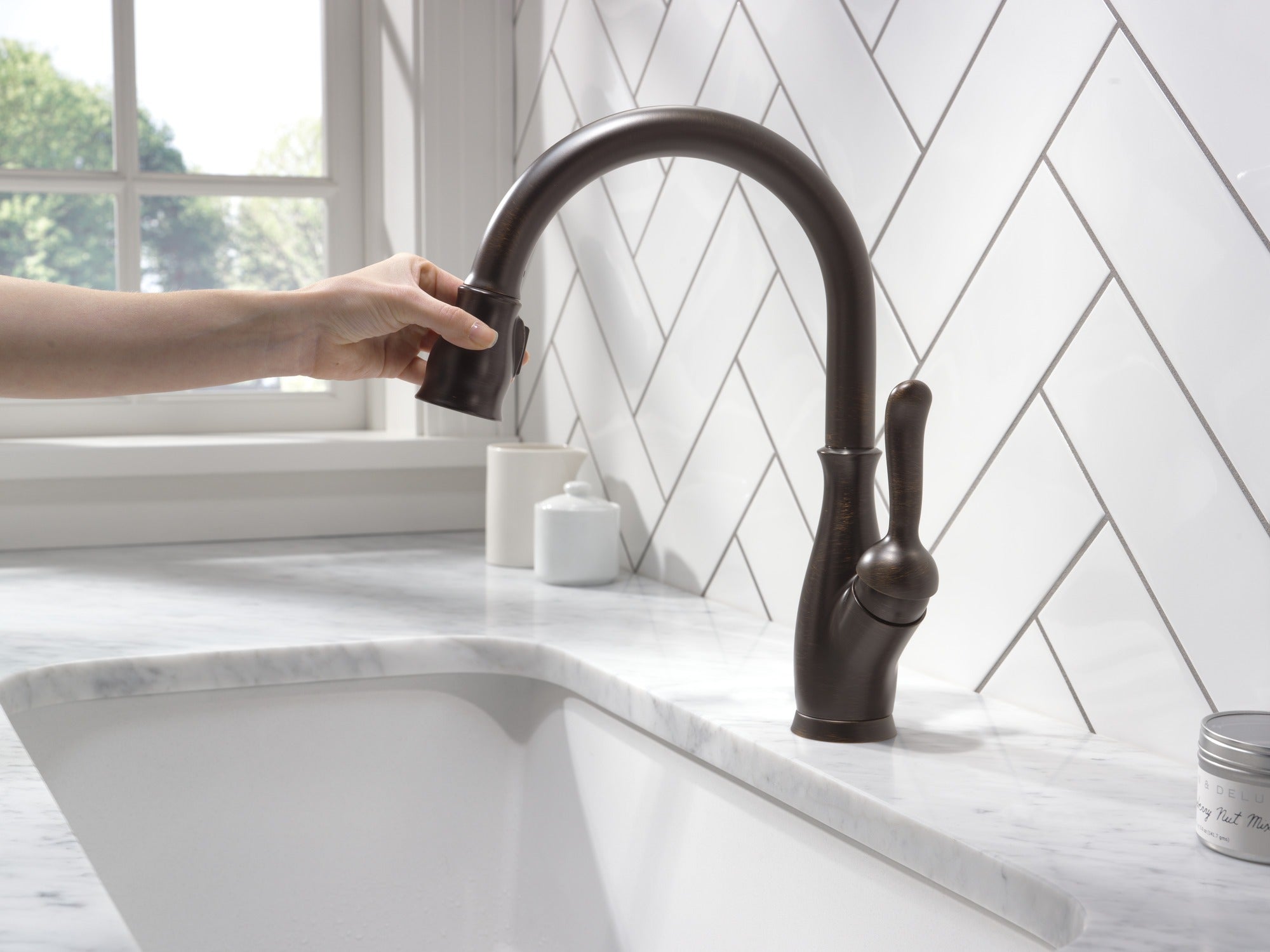 Delta Leland® Single Handle Pull-Down Kitchen Faucet with ShieldSpray® Technology