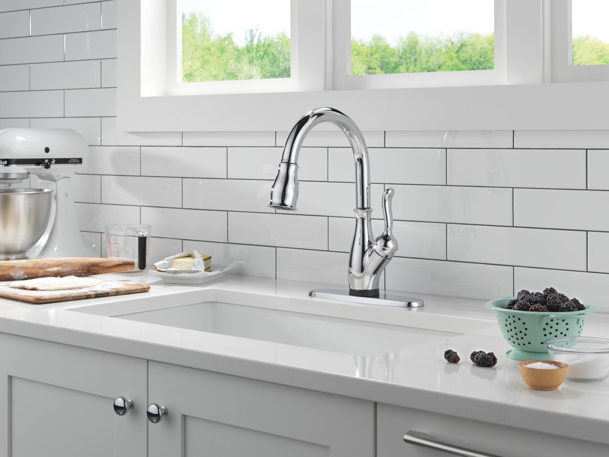 Delta Leland® Touch<sub>2</sub>O® Technology Kitchen Faucet with Touchless Technology