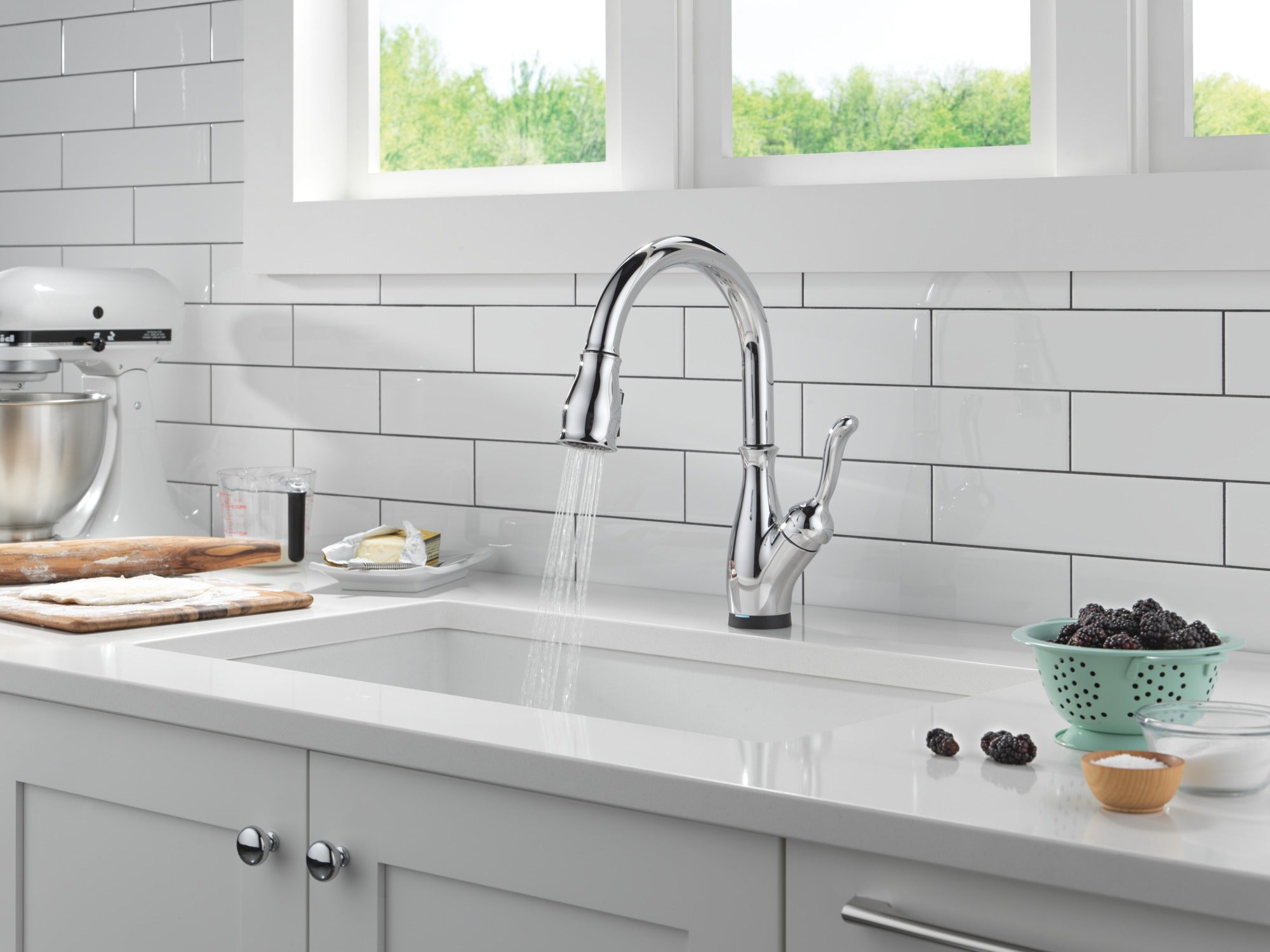 Delta Leland® Touch<sub>2</sub>O® Technology Kitchen Faucet with Touchless Technology