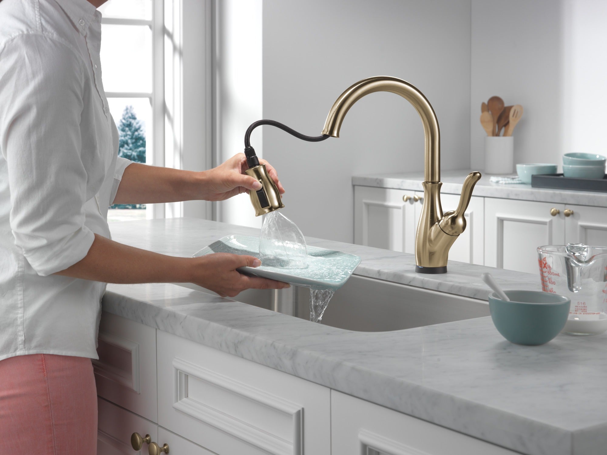 Delta Leland® VoiceIQ® Single Handle Pull-Down Faucet with Touch<sub>2</sub>O® Technology