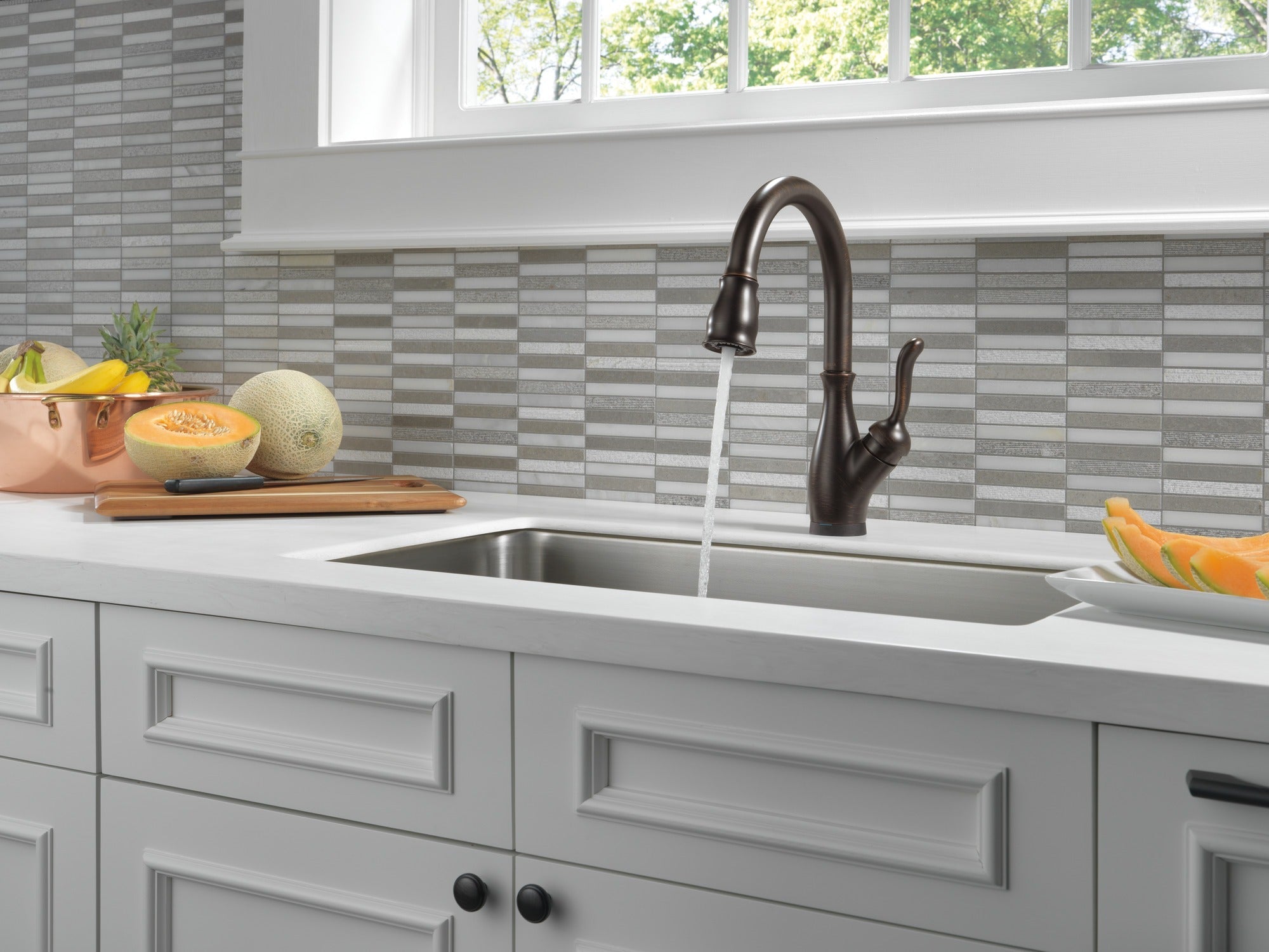 Delta Leland® VoiceIQ® Single Handle Pull-Down Faucet with Touch<sub>2</sub>O® Technology