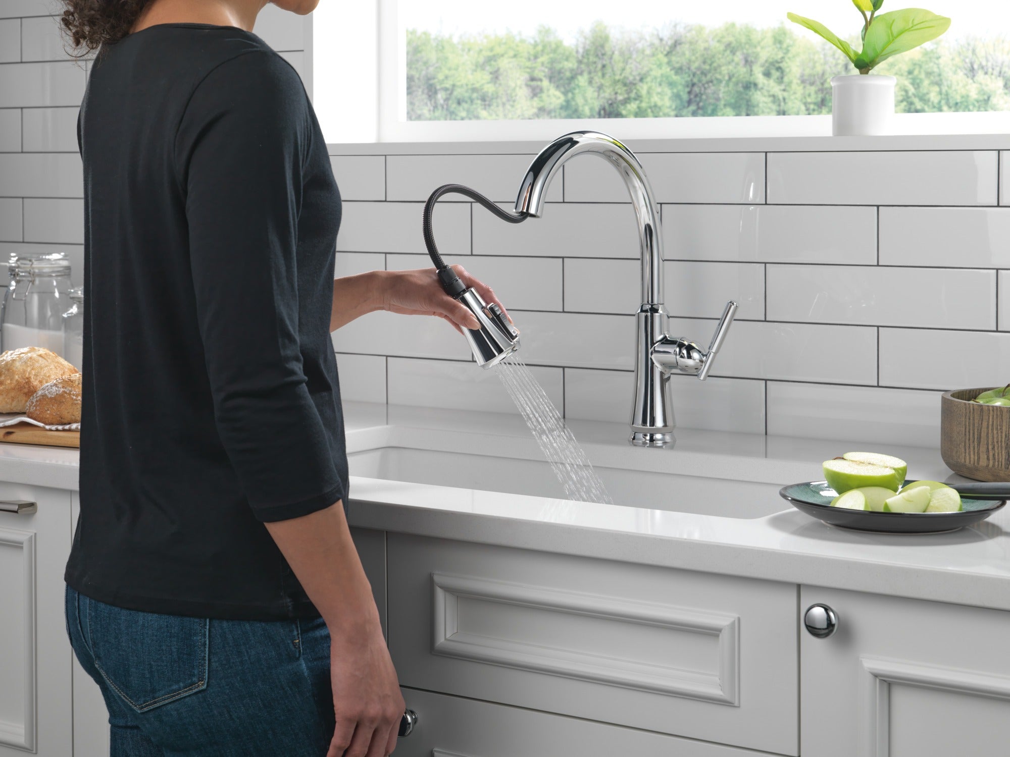 Delta Coranto® Single Handle Pull-Down Kitchen Faucet