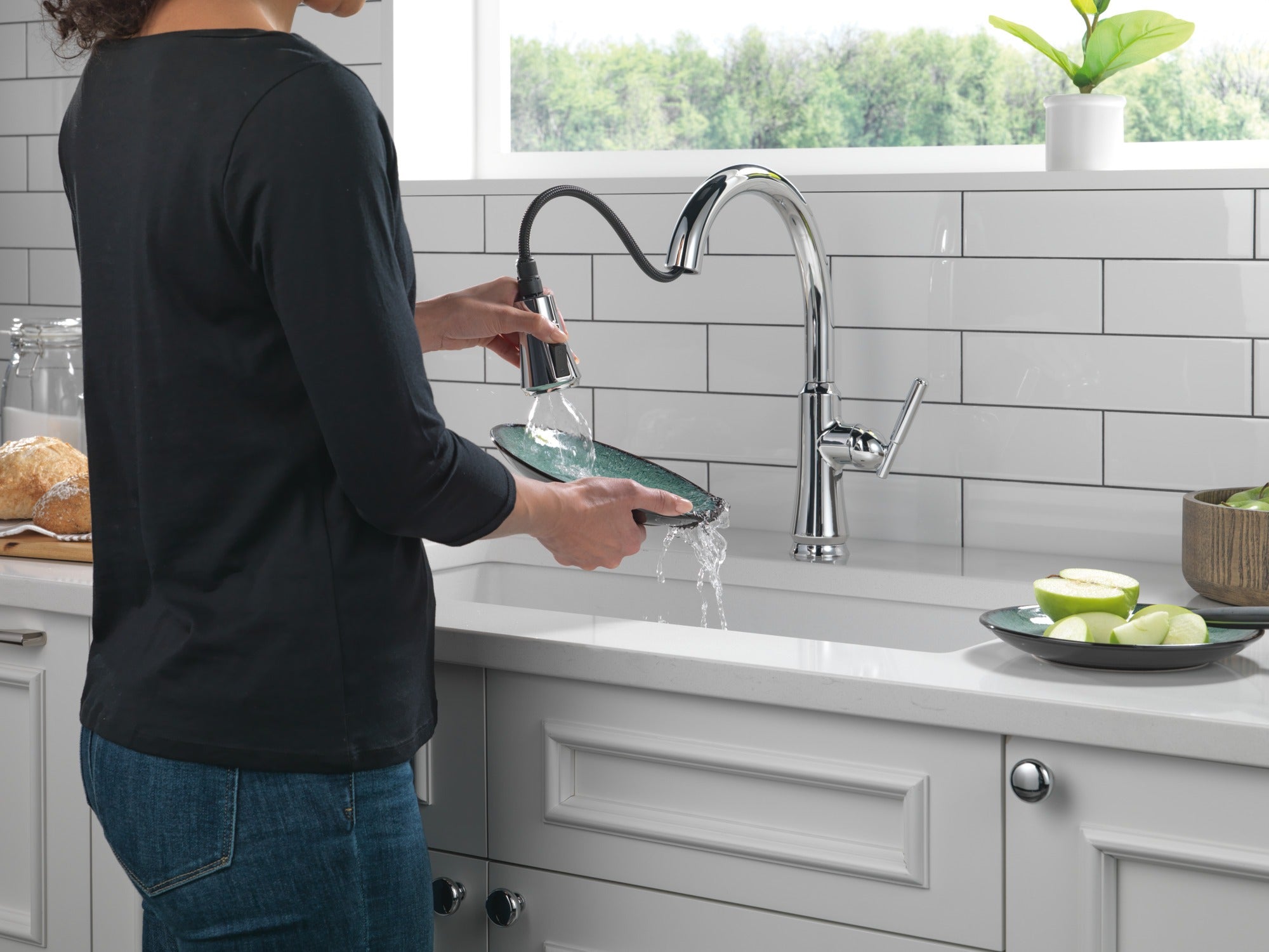 Delta Coranto® Single Handle Pull-Down Kitchen Faucet