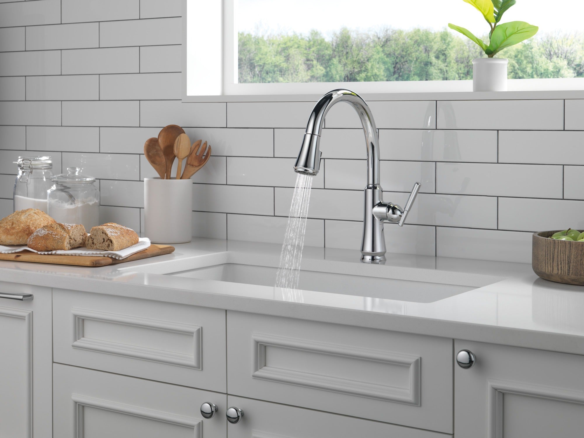 Delta Coranto® Single Handle Pull-Down Kitchen Faucet