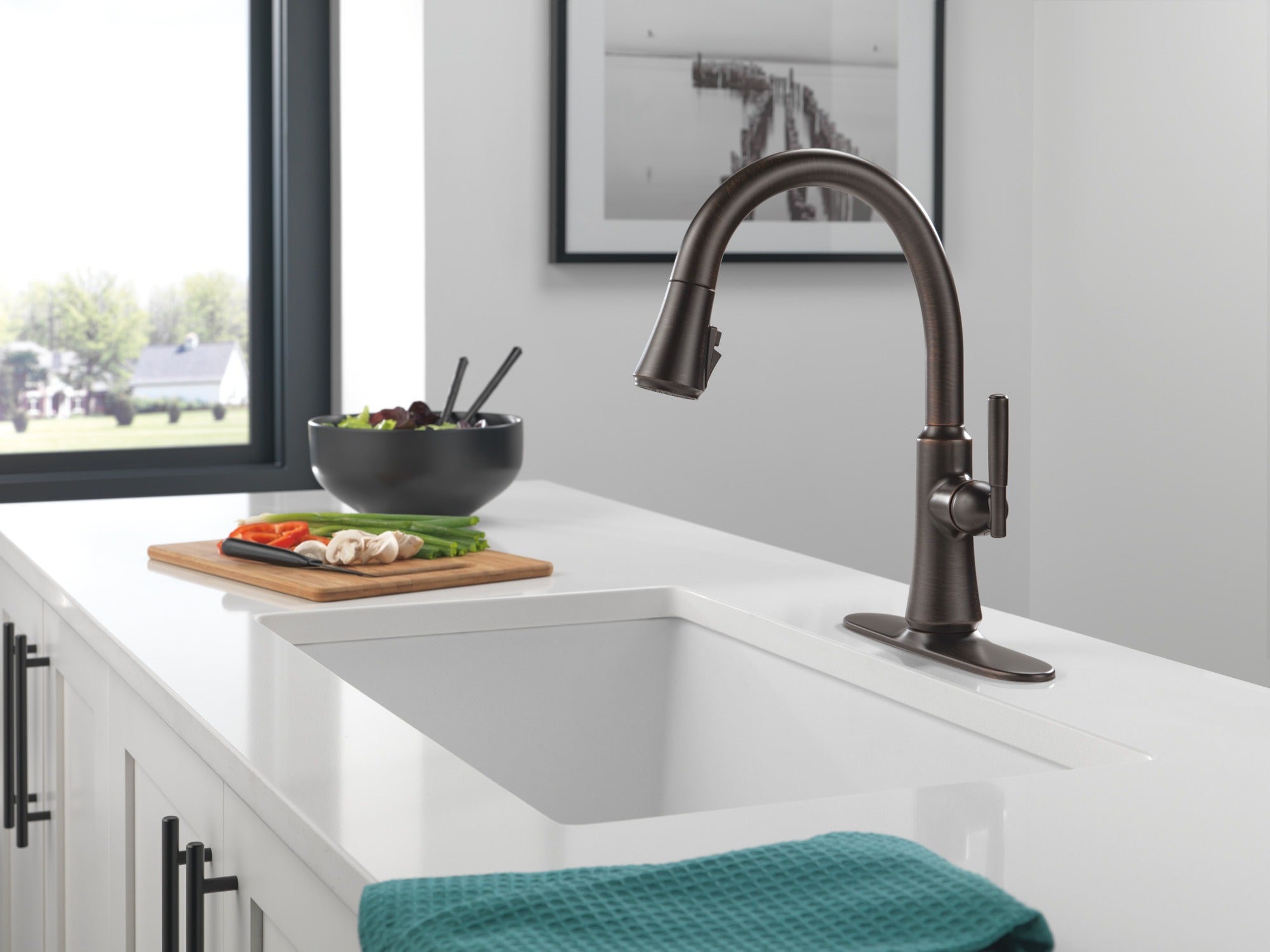 Delta Coranto® Single Handle Pull-Down Kitchen Faucet