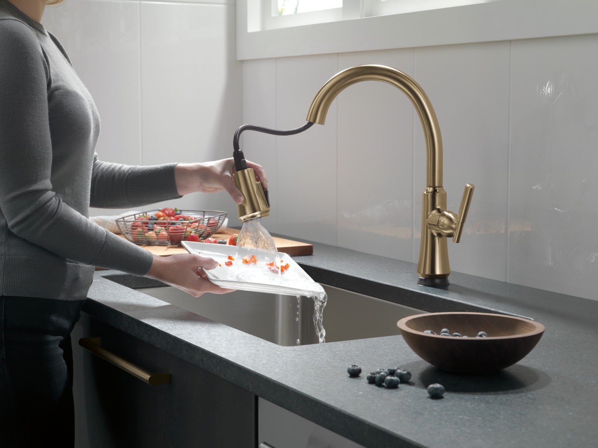 Delta Coranto® Single Handle Pull-Down Kitchen Faucet with Touch<sub>2</sub>O® Technology Technology