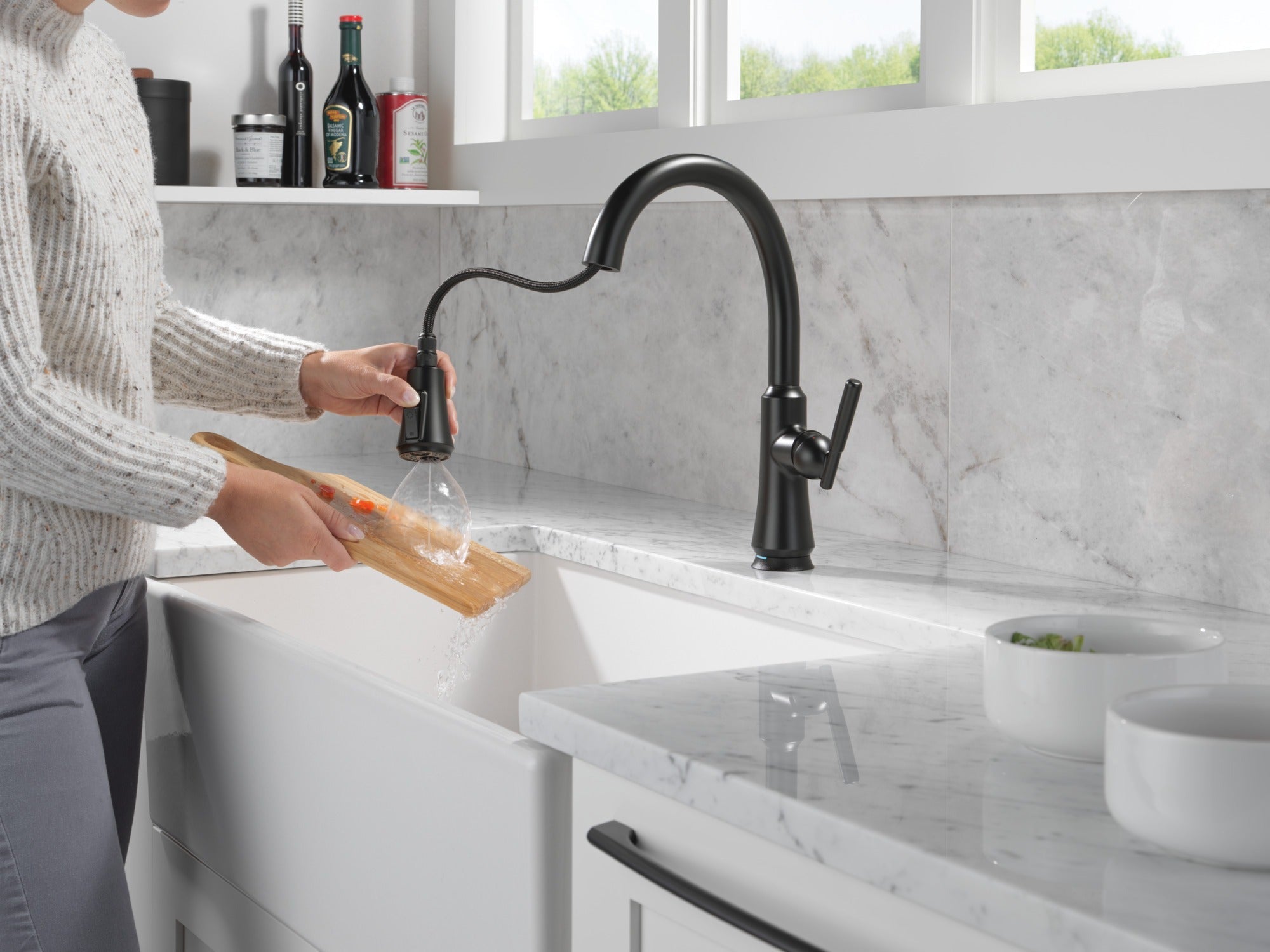 Delta Coranto® Touch<sub>2</sub>O® Technology Kitchen Faucet with Touchless Technology