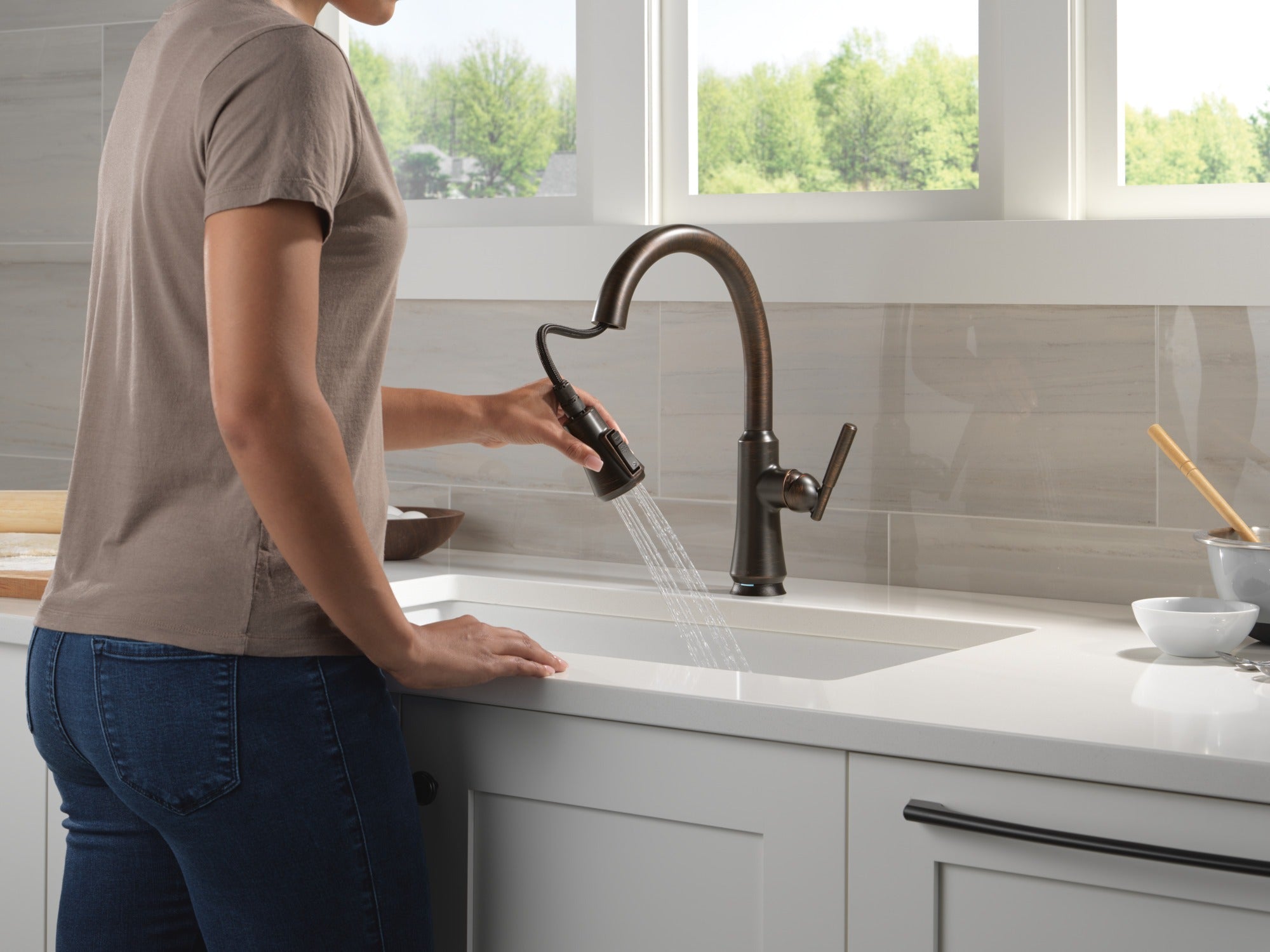 Delta Coranto® Touch<sub>2</sub>O® Technology Kitchen Faucet with Touchless Technology