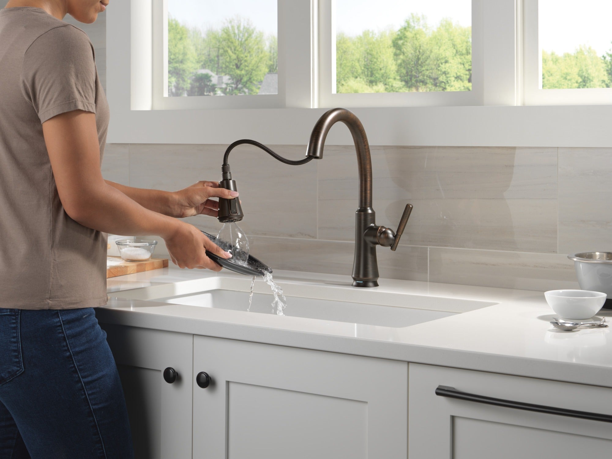 Delta Coranto® Touch<sub>2</sub>O® Technology Kitchen Faucet with Touchless Technology