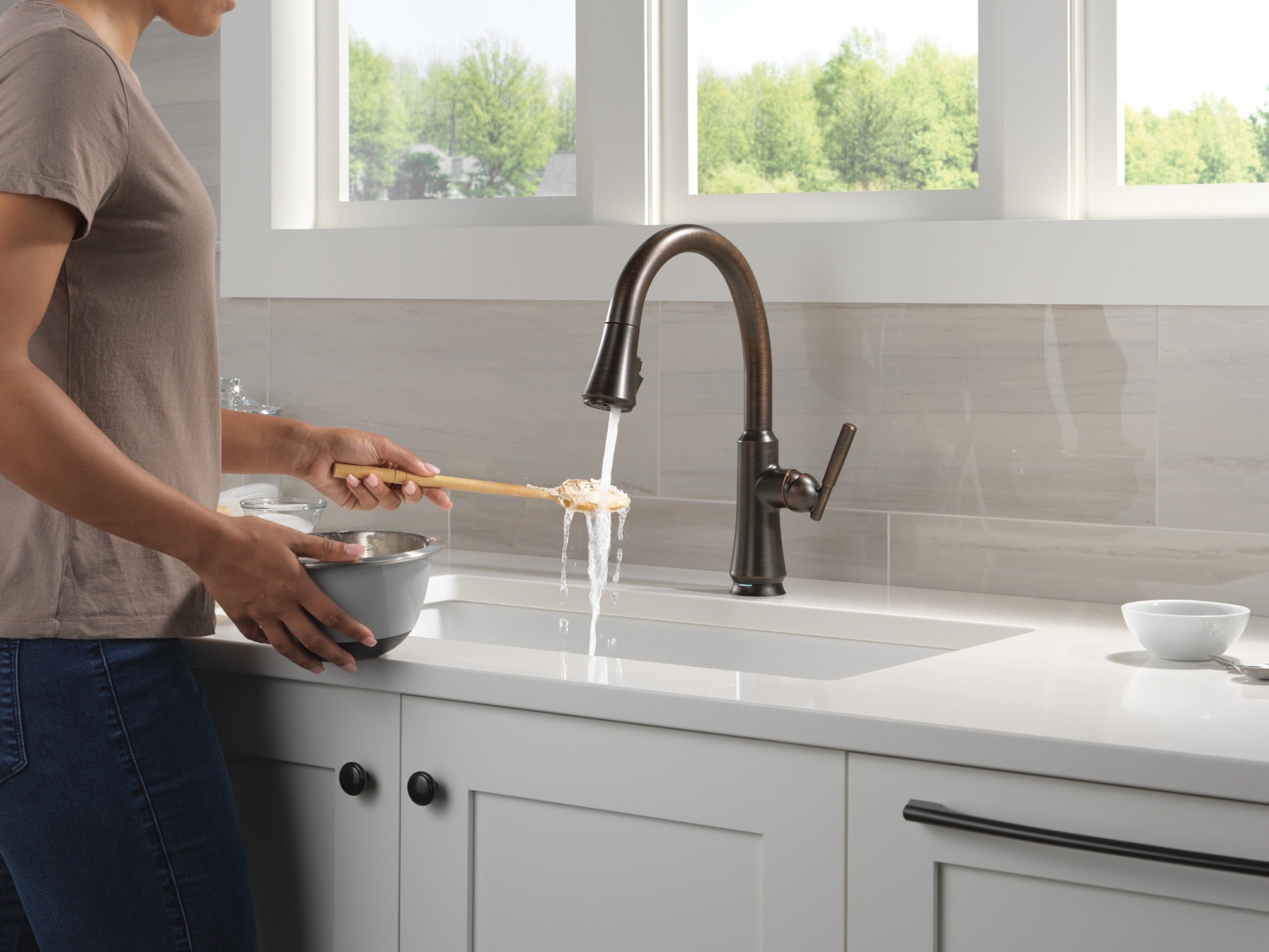 Delta Coranto® Touch<sub>2</sub>O® Technology Kitchen Faucet with Touchless Technology