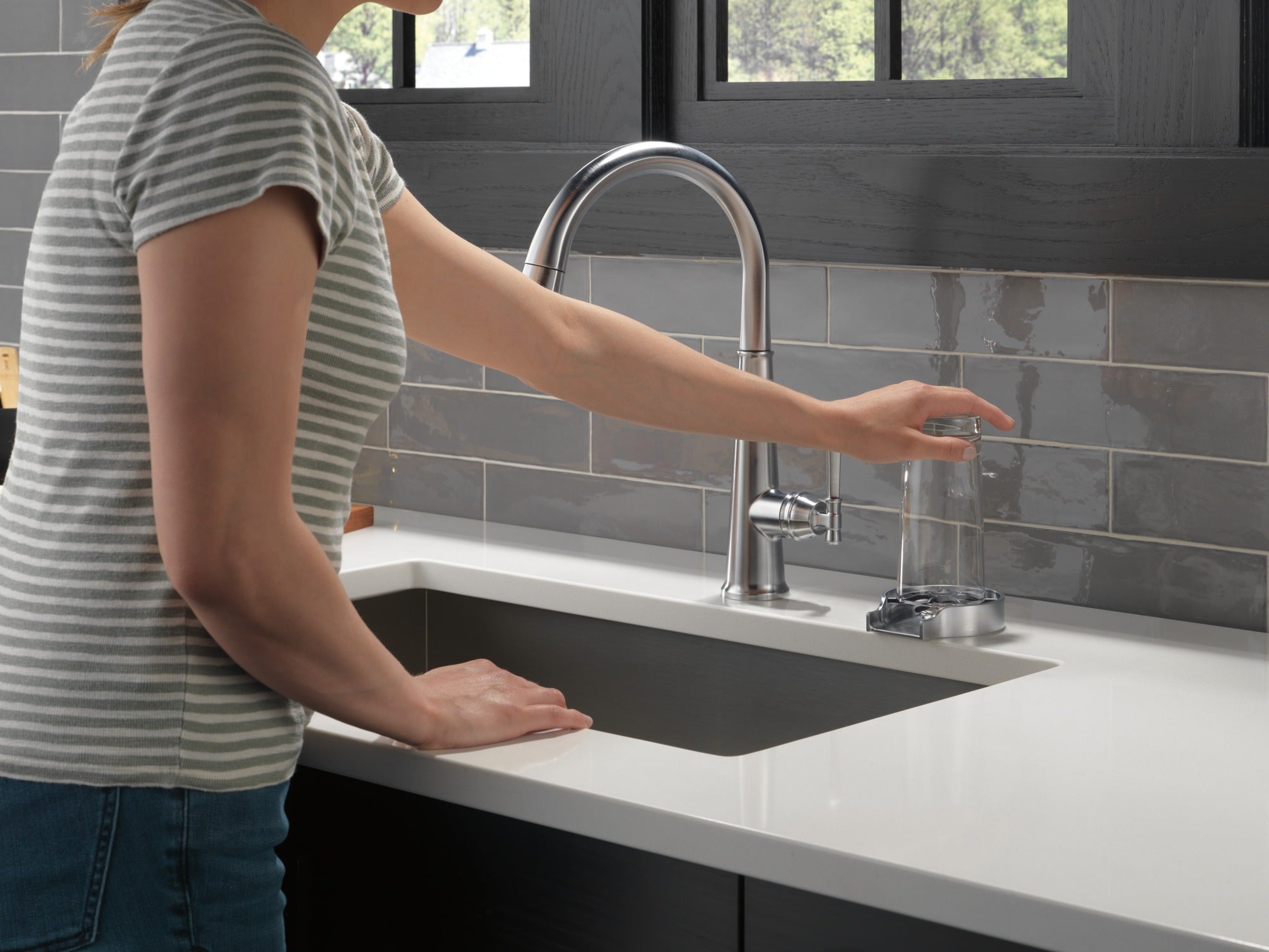 Delta Emmeline® Single Handle Pull-Down Kitchen Faucet