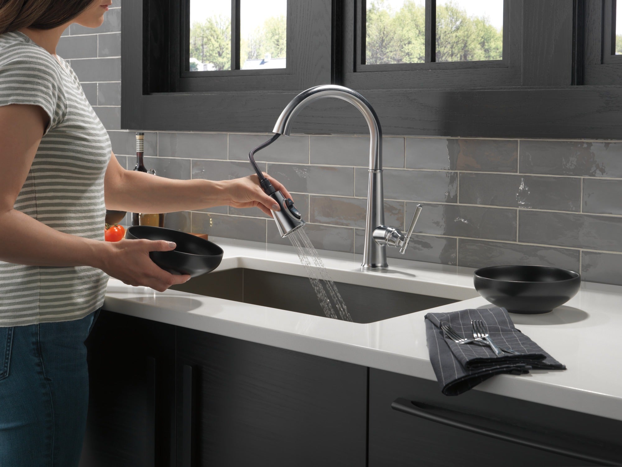 Delta Emmeline® Single Handle Pull-Down Kitchen Faucet