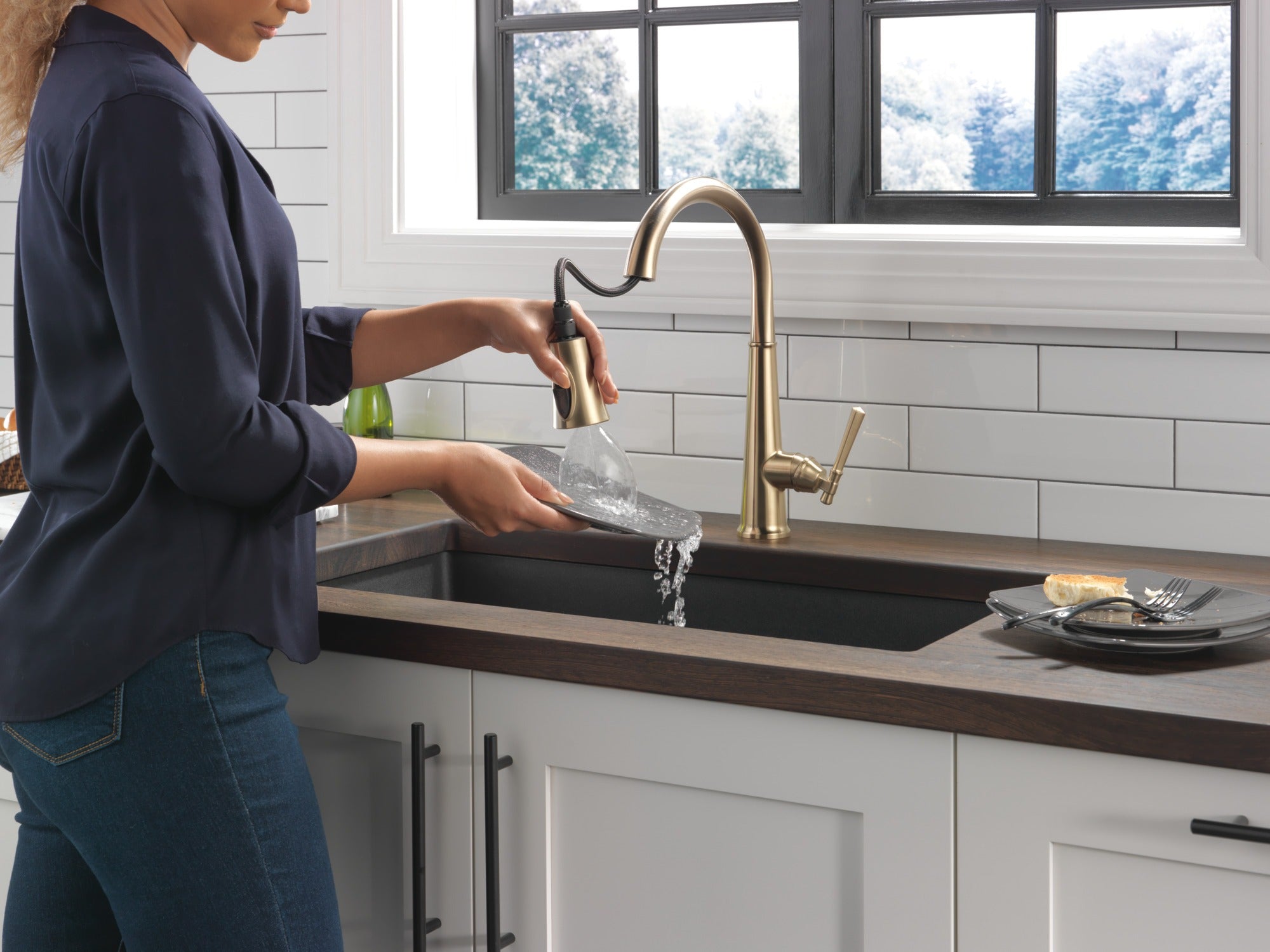 Delta Emmeline® Single Handle Pull-Down Kitchen Faucet