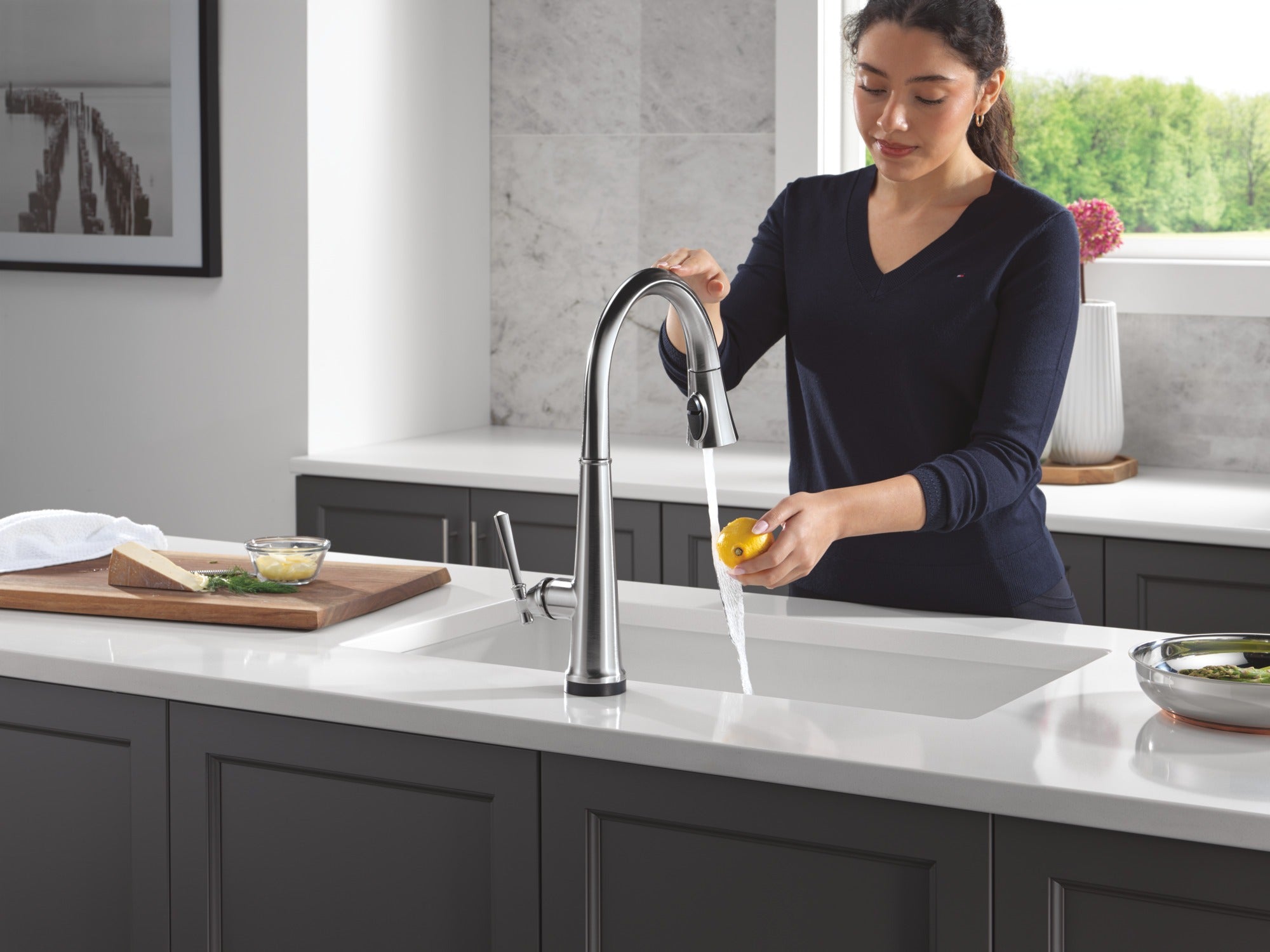 Delta Emmeline® Touch<sub>2</sub>O® Technology Kitchen Faucet with Touchless Technology