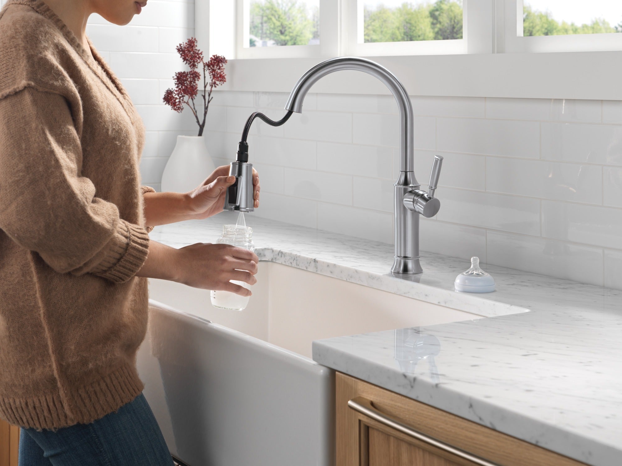Delta Renaldi™ Single Handle Pull-Down Kitchen Faucet