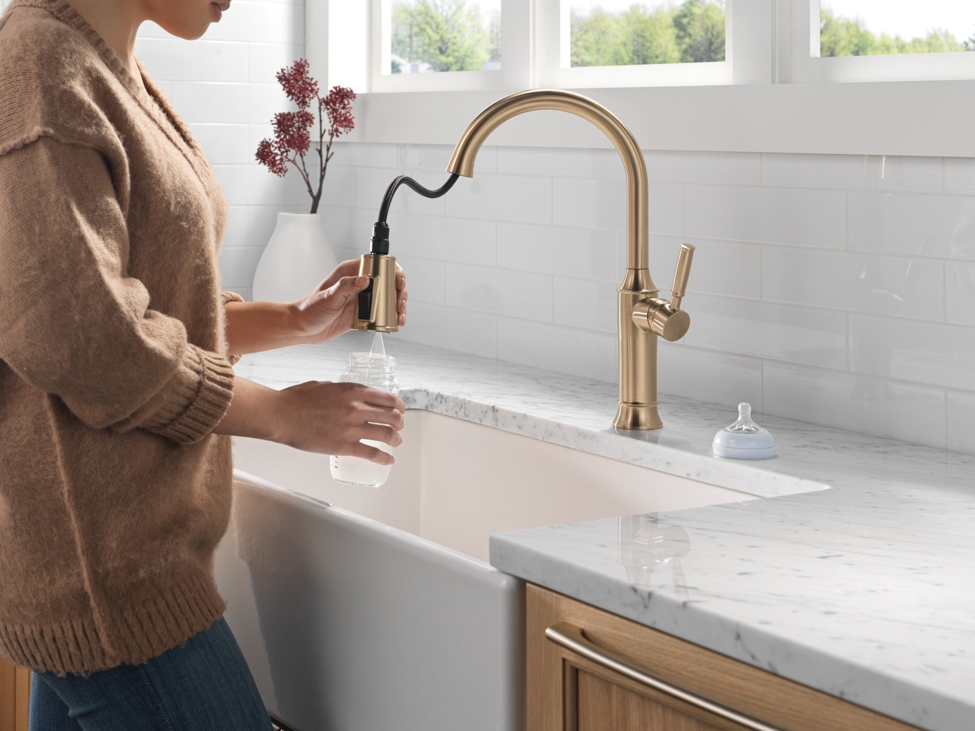 Delta Renaldi™ Single Handle Pull-Down Kitchen Faucet