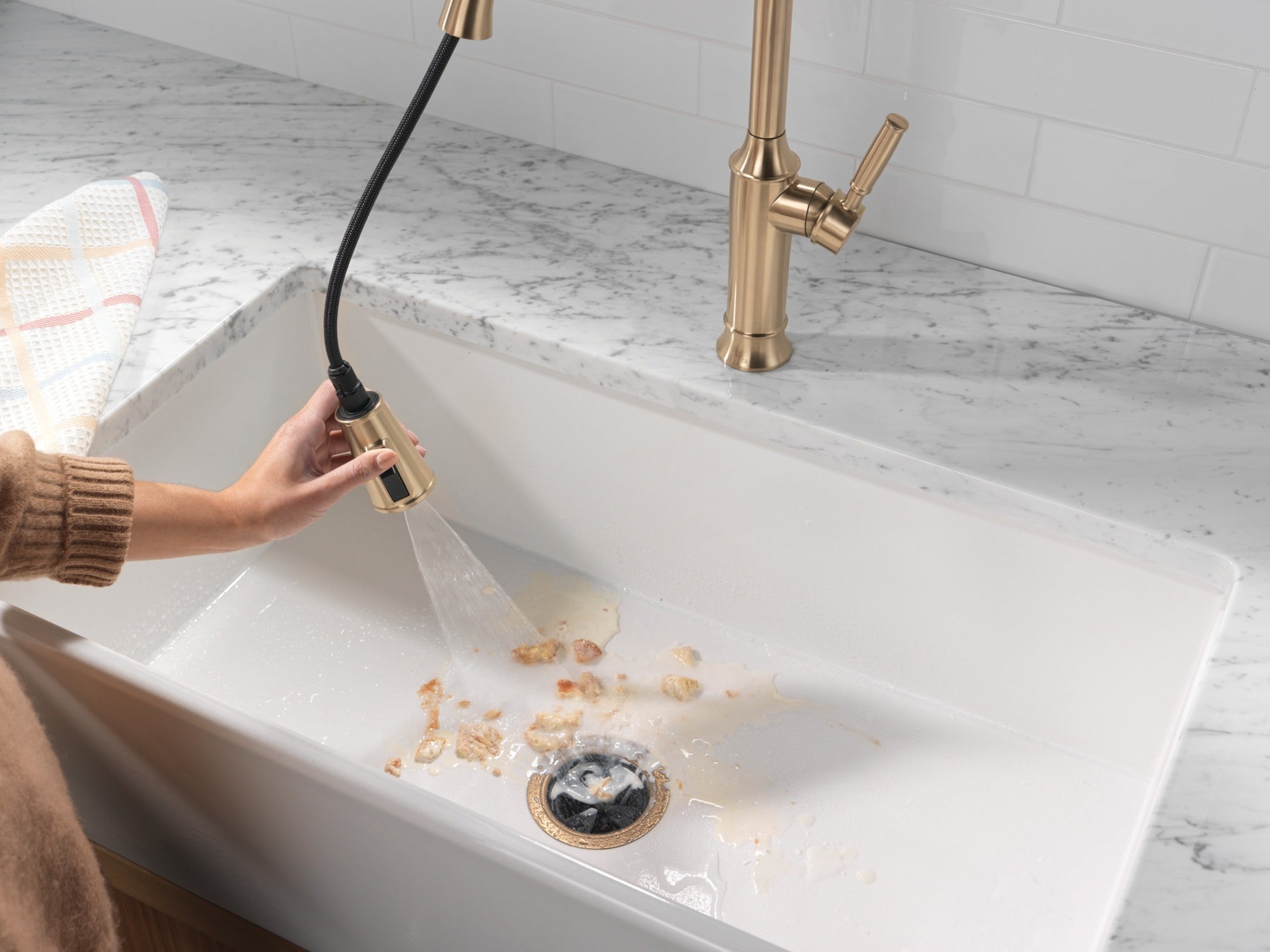 Delta Renaldi™ Single Handle Pull-Down Kitchen Faucet