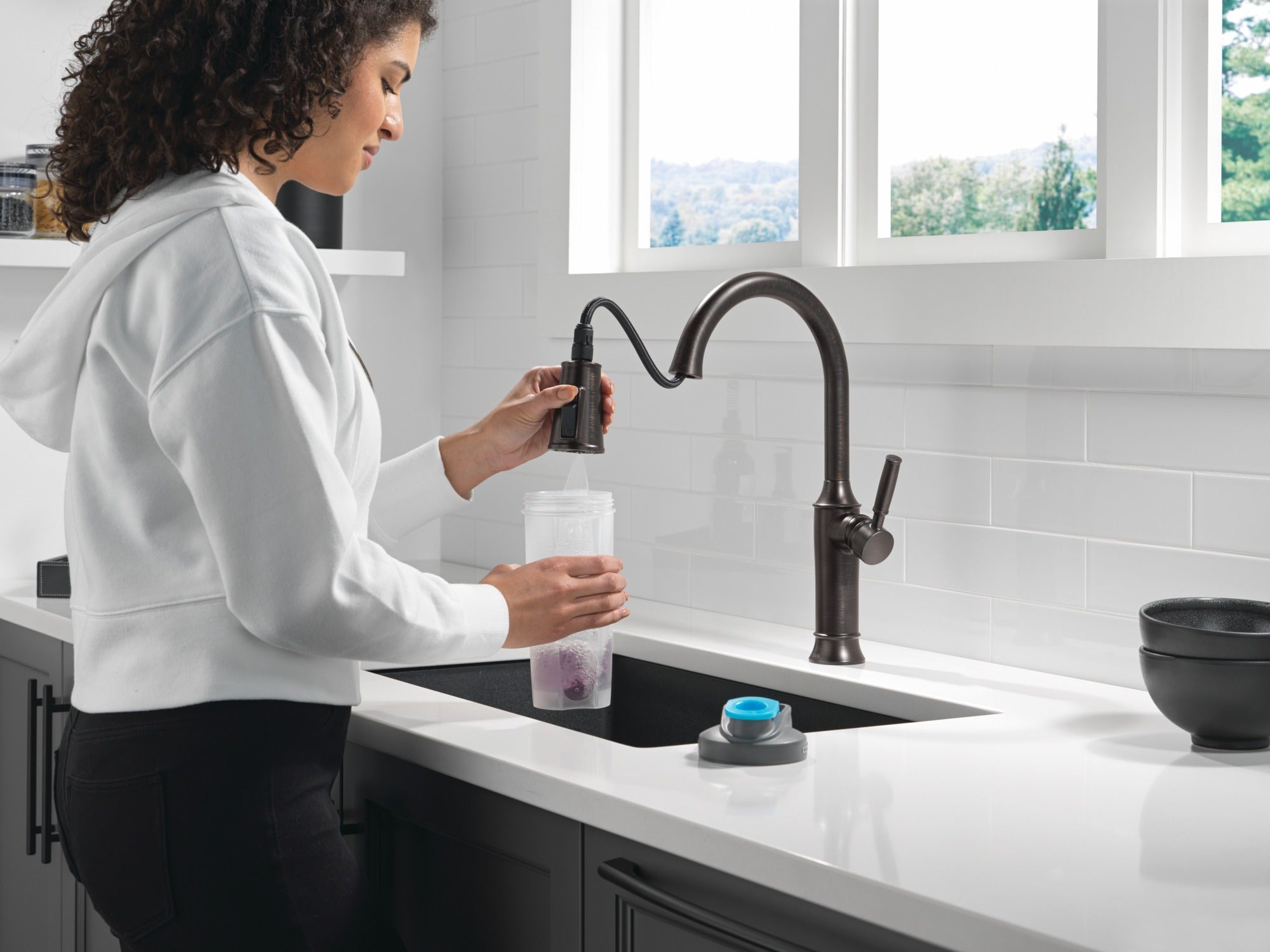 Delta Renaldi™ Single Handle Pull-Down Kitchen Faucet