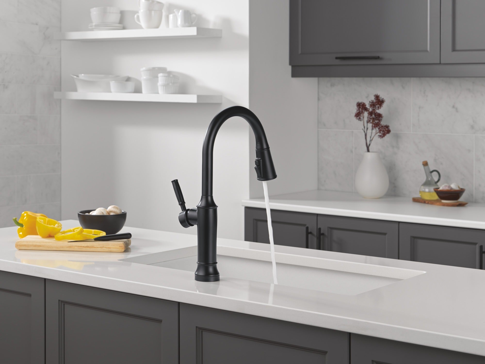 Delta Renaldi™ Touch<sub>2</sub>O® Technology Kitchen Faucet with Touchless Technology