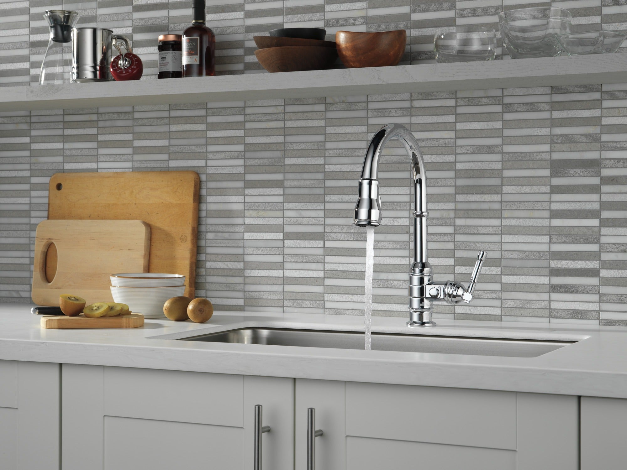 Delta Broderick® Single Handle Pull-Down Kitchen Faucet
