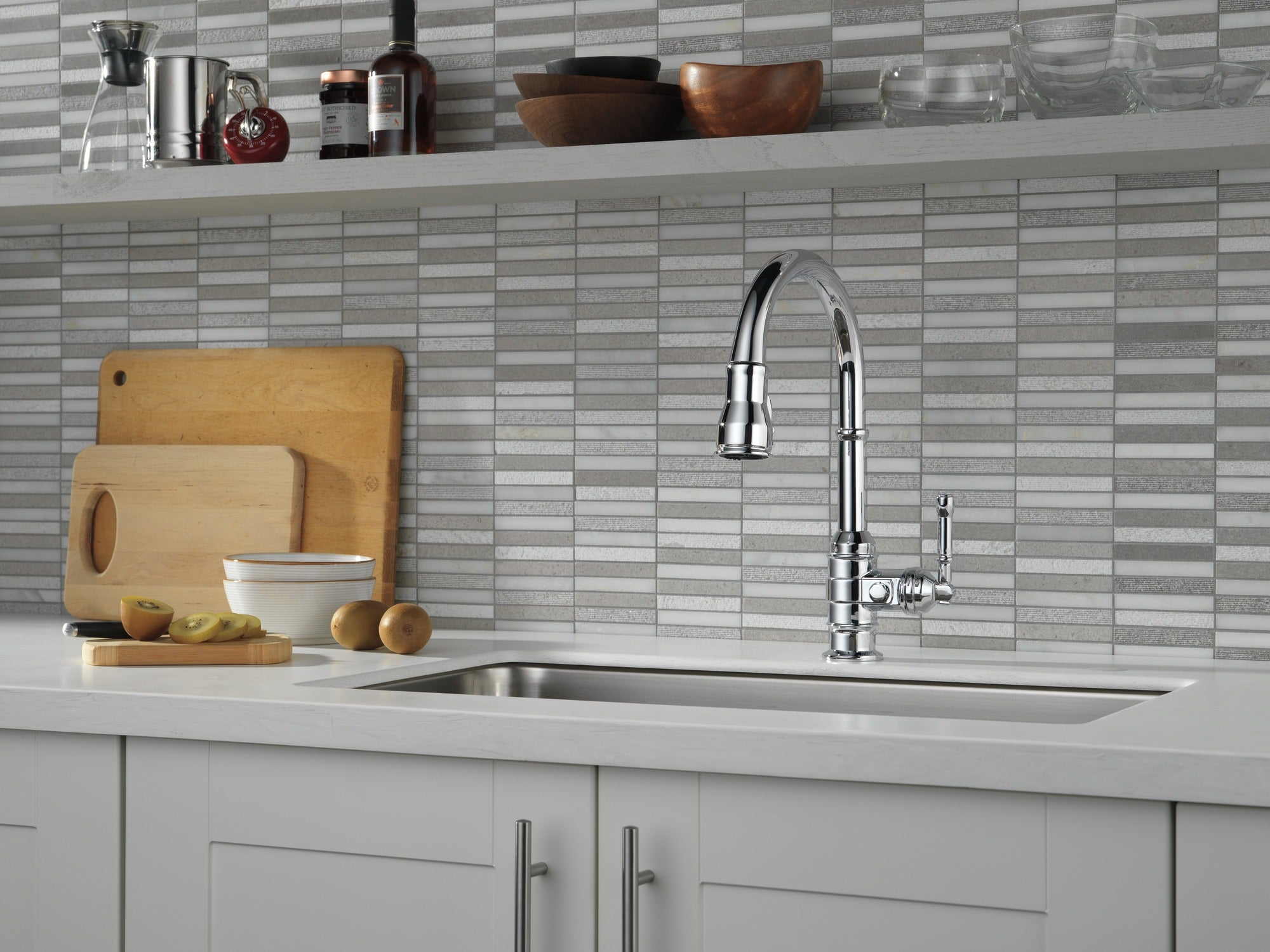 Delta Broderick® Single Handle Pull-Down Kitchen Faucet