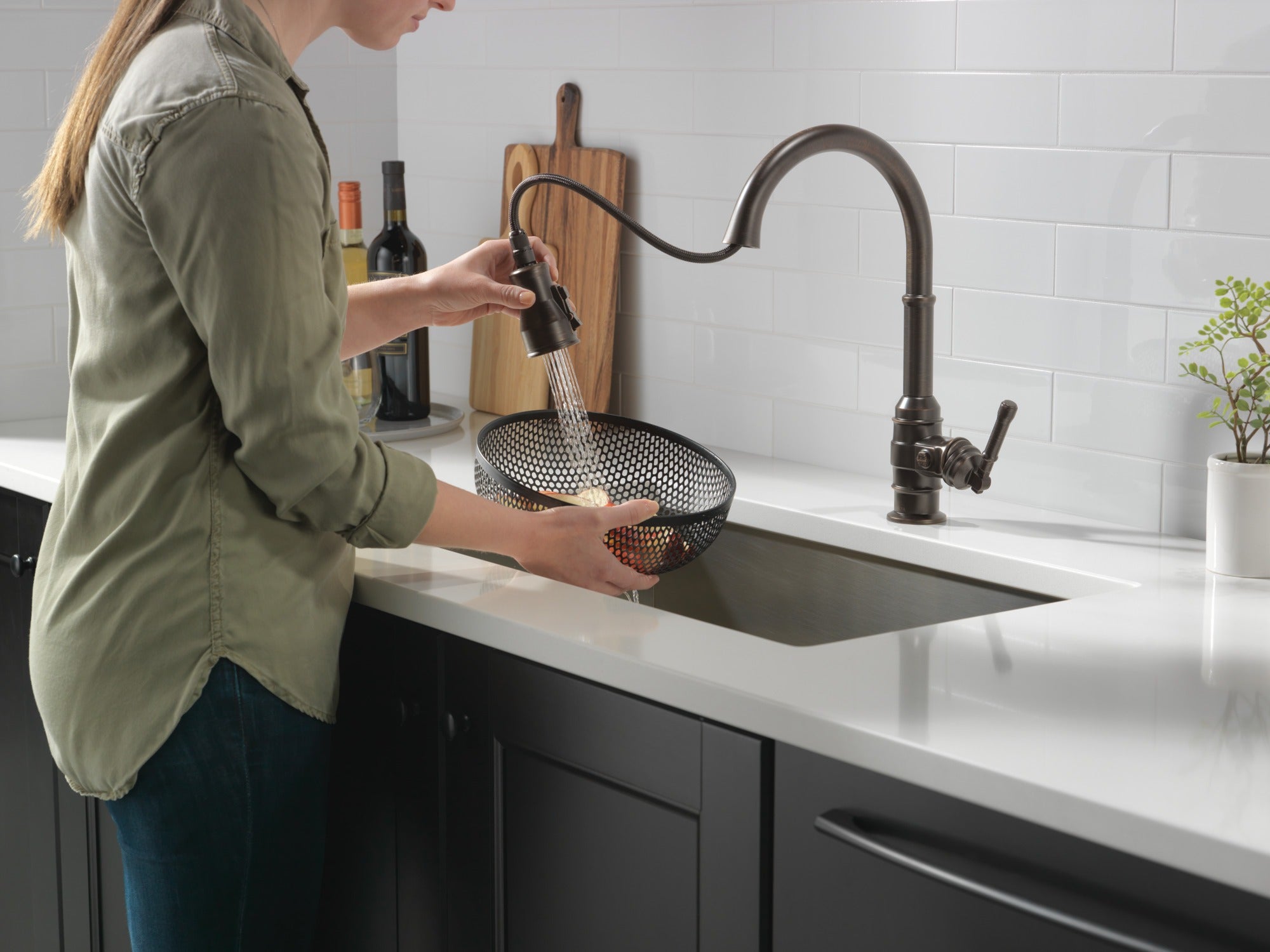 Delta Broderick® Single Handle Pull-Down Kitchen Faucet