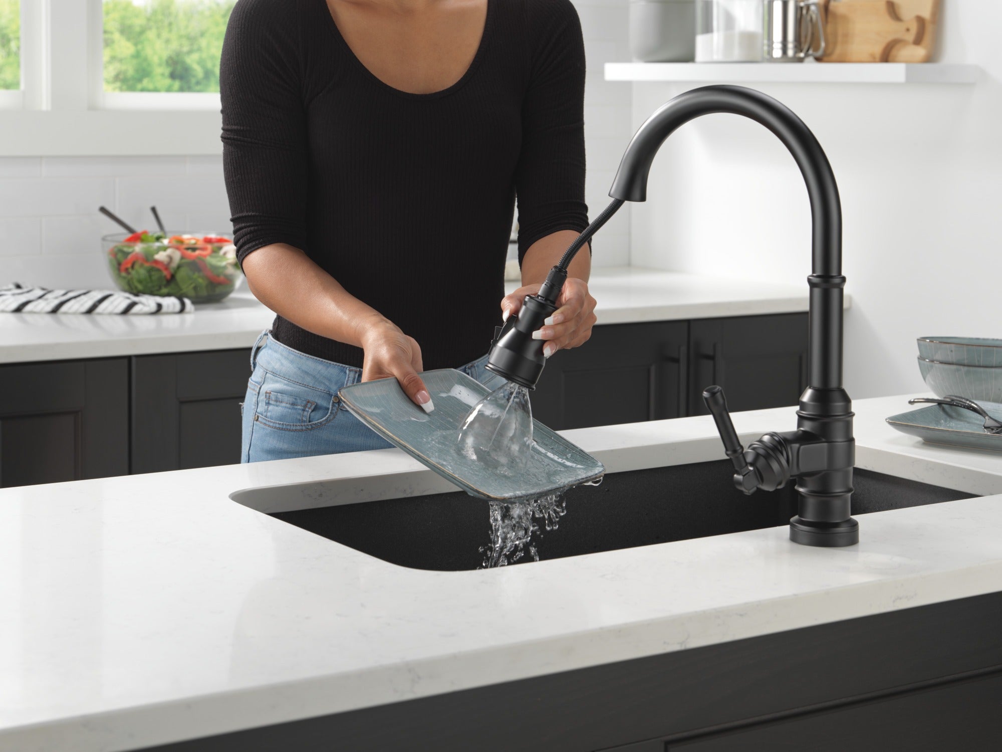 Delta Broderick® Single Handle Pull-Down Kitchen Faucet With Touch<sub>2</sub>O® Technology
