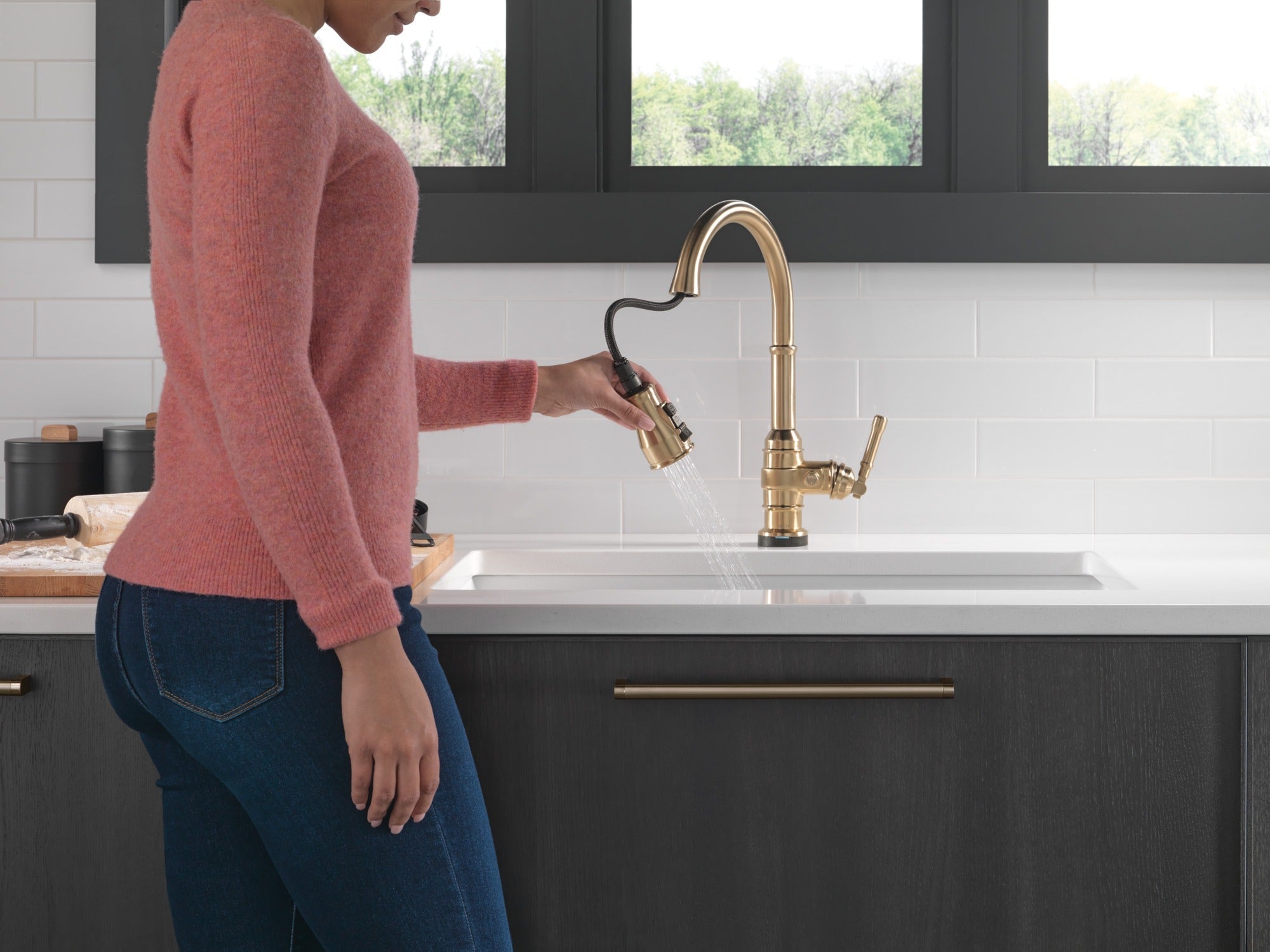 Delta Broderick® Single Handle Pull-Down Kitchen Faucet With Touch<sub>2</sub>O® Technology