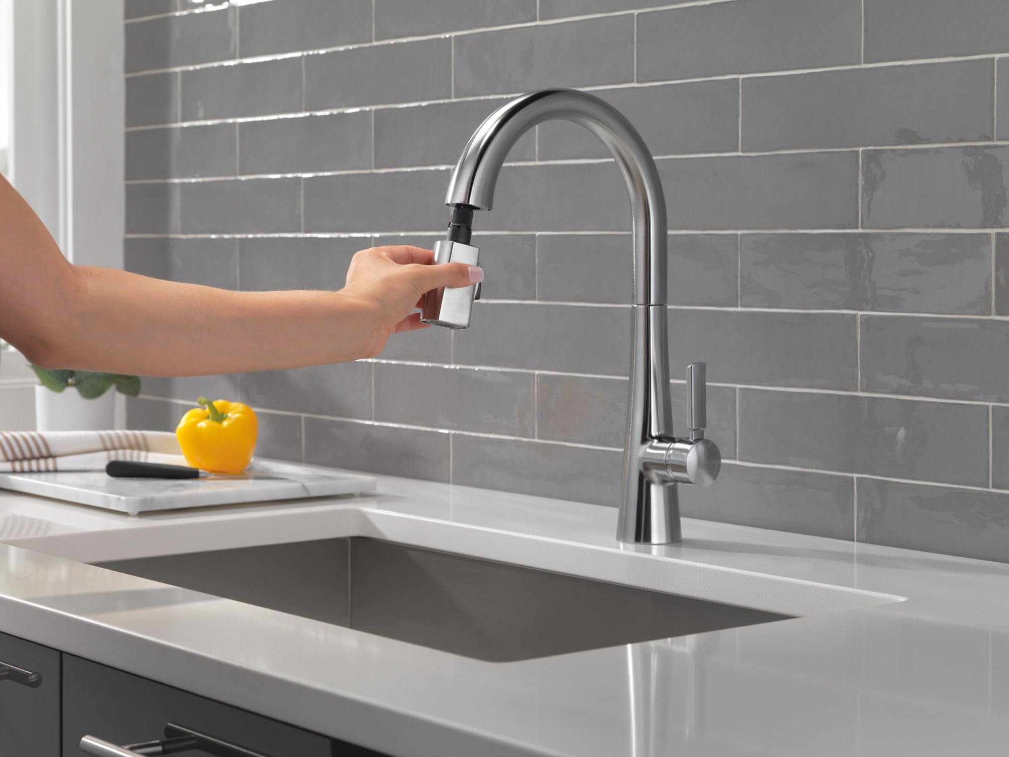 Delta Monrovia® Single Handle Pull-Down Kitchen Faucet