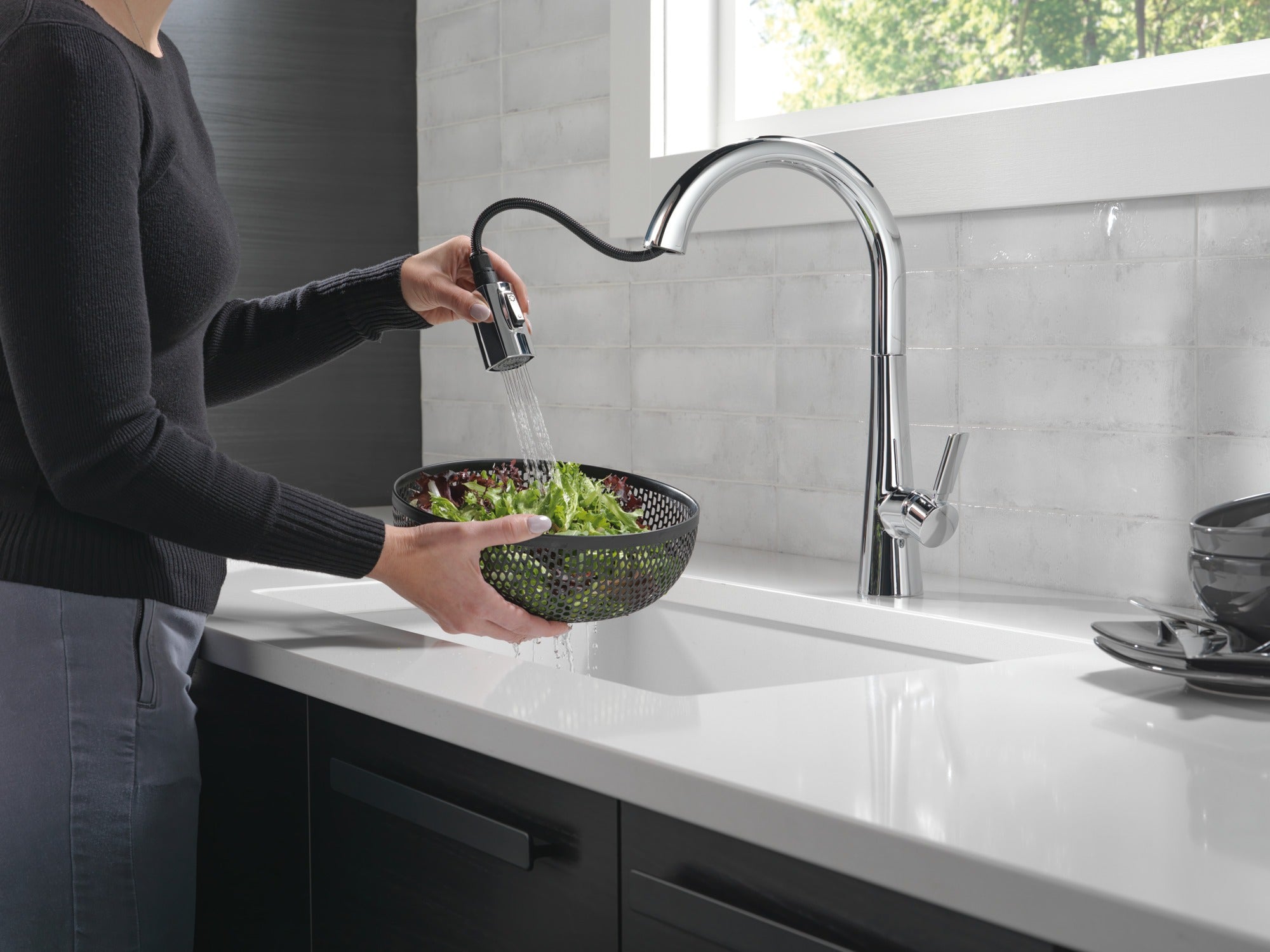 Delta Monrovia® Single Handle Pull-Down Kitchen Faucet