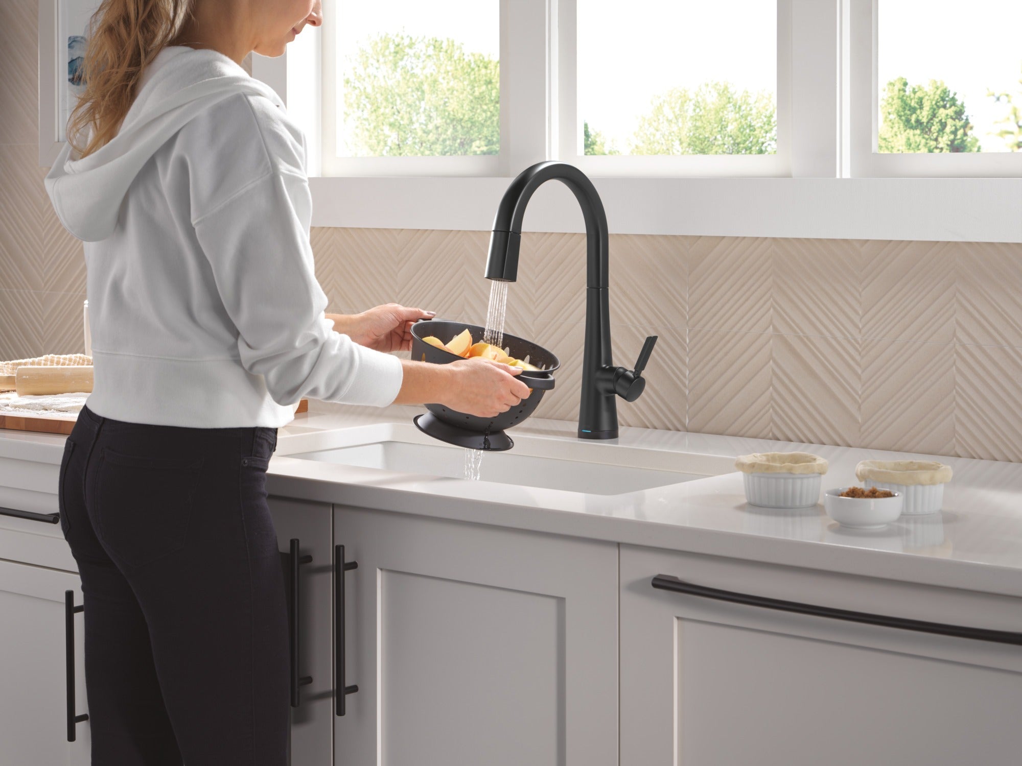 Delta Monrovia® Touch<sub>2</sub>O® Technology Kitchen Faucet with Touchless Technology