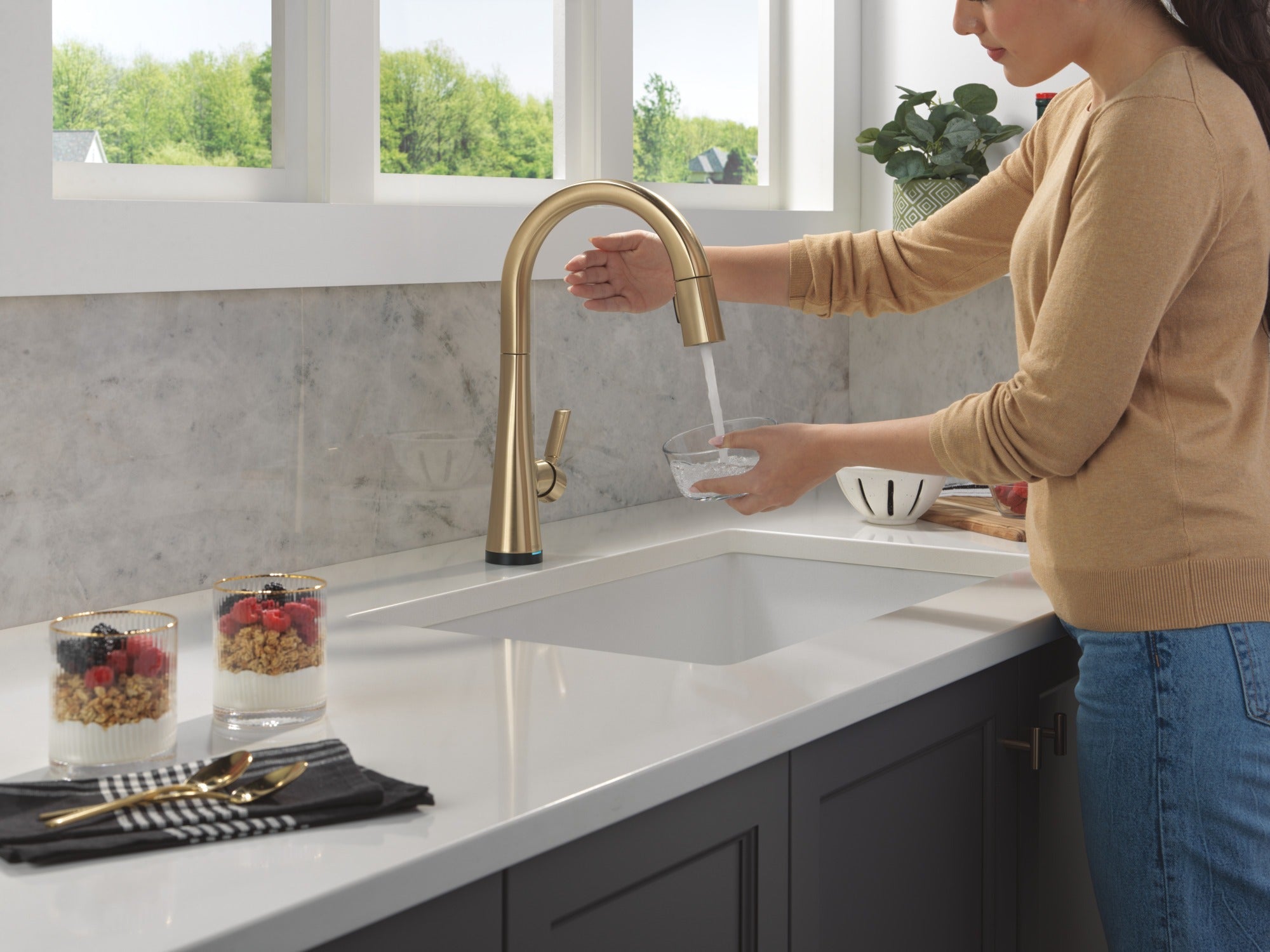 Delta Monrovia® Touch<sub>2</sub>O® Technology Kitchen Faucet with Touchless Technology