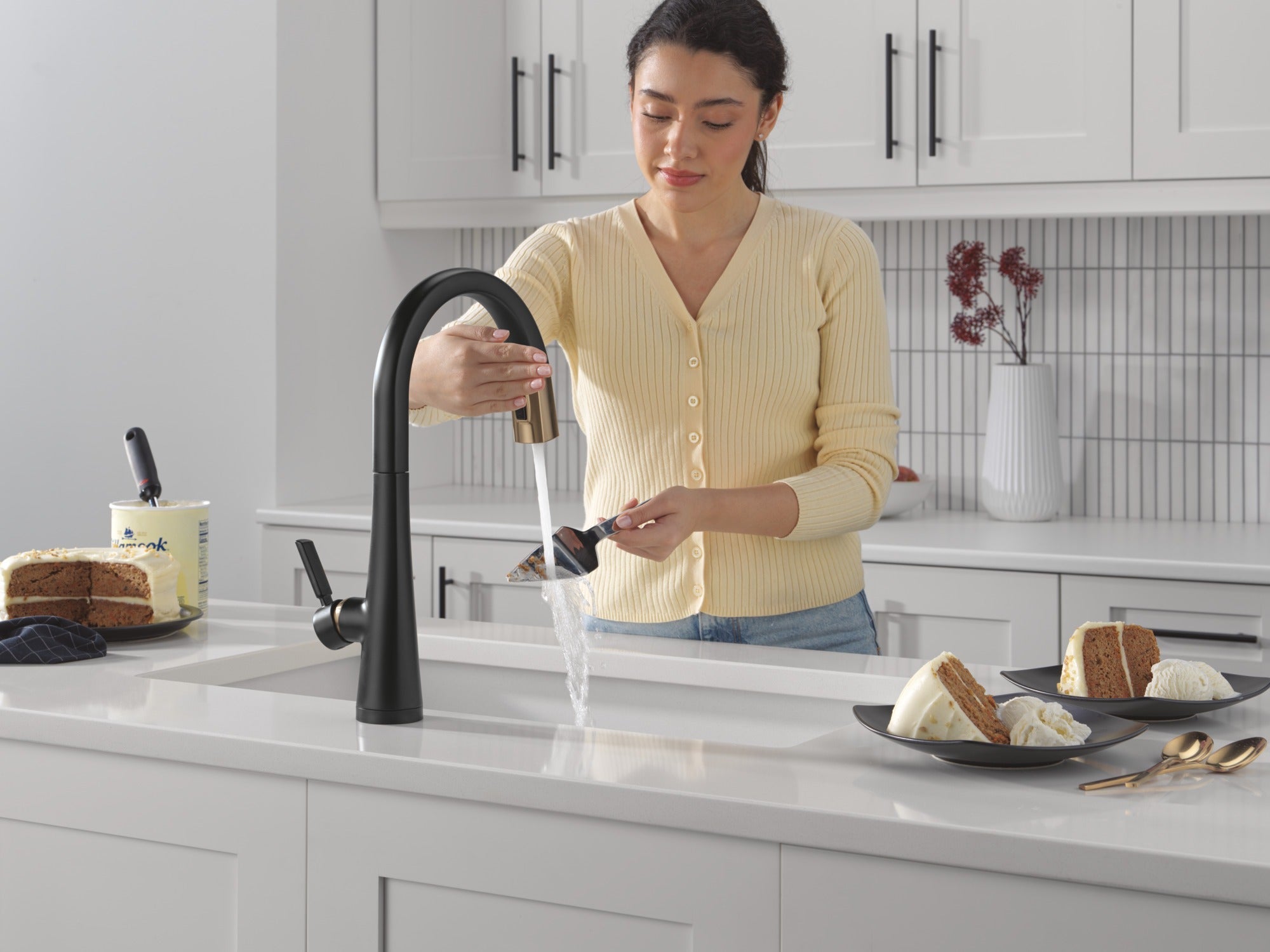 Delta Monrovia® Touch<sub>2</sub>O® Technology Kitchen Faucet with Touchless Technology