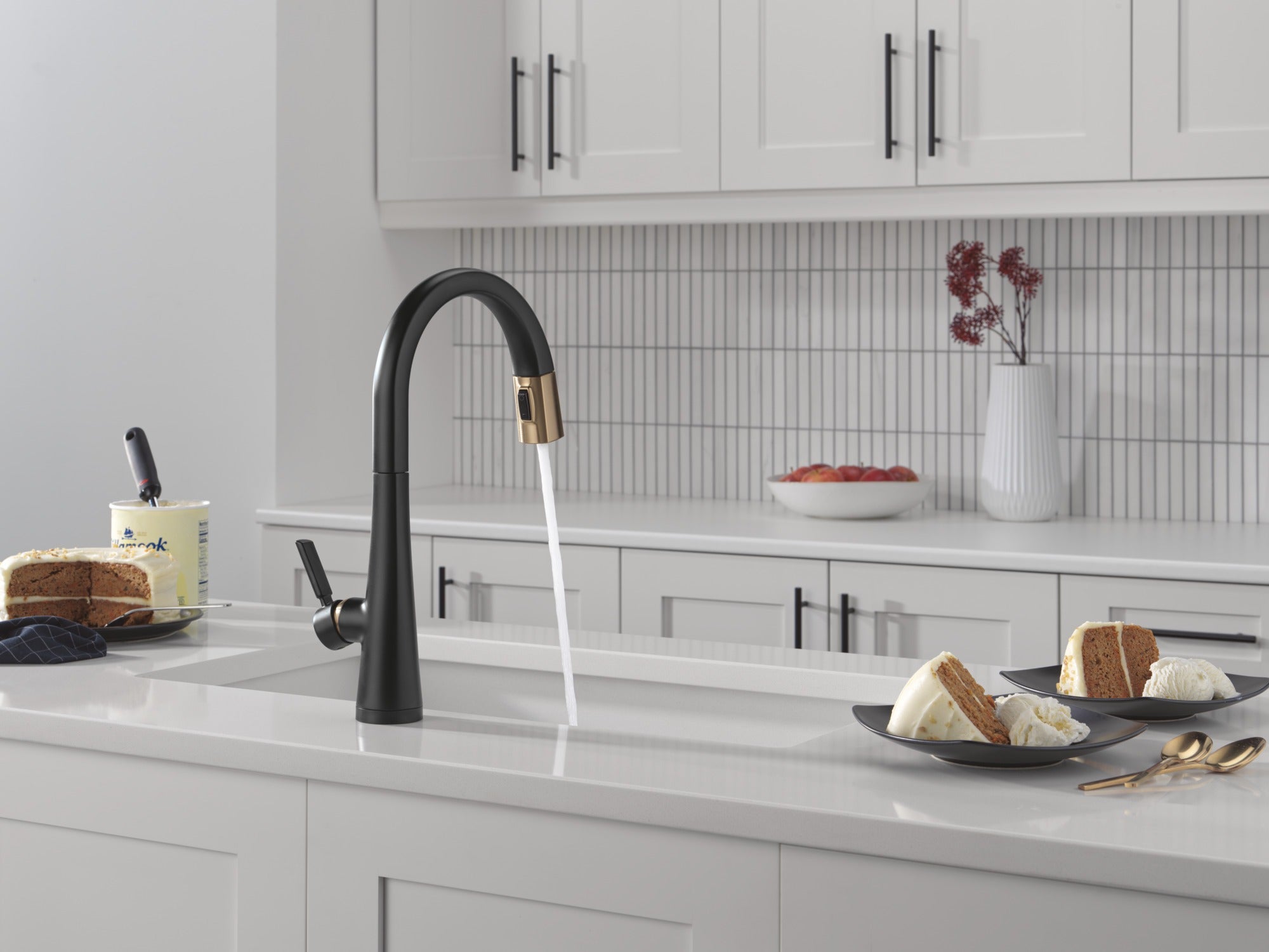 Delta Monrovia® Touch<sub>2</sub>O® Technology Kitchen Faucet with Touchless Technology