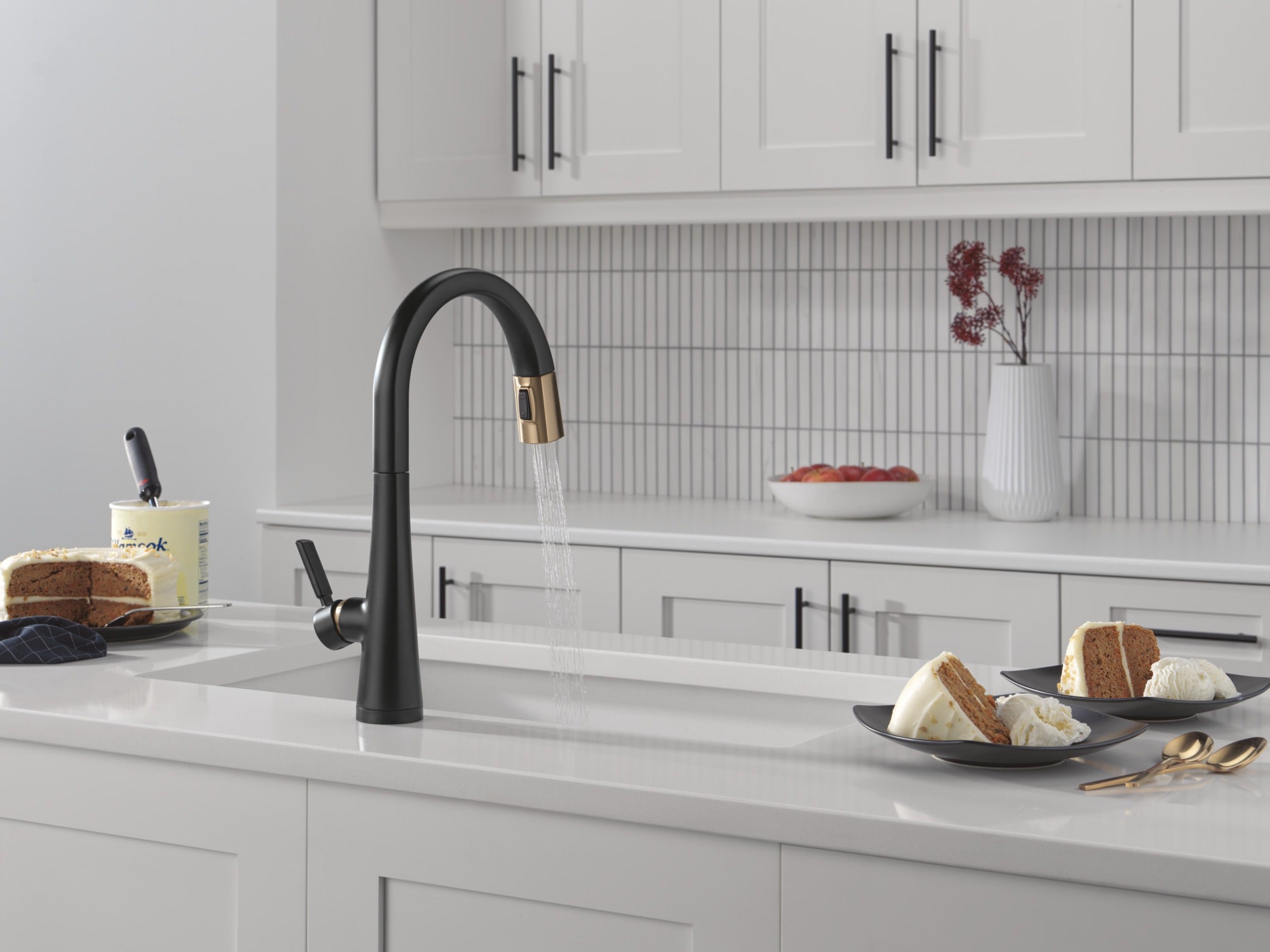 Delta Monrovia® Touch<sub>2</sub>O® Technology Kitchen Faucet with Touchless Technology
