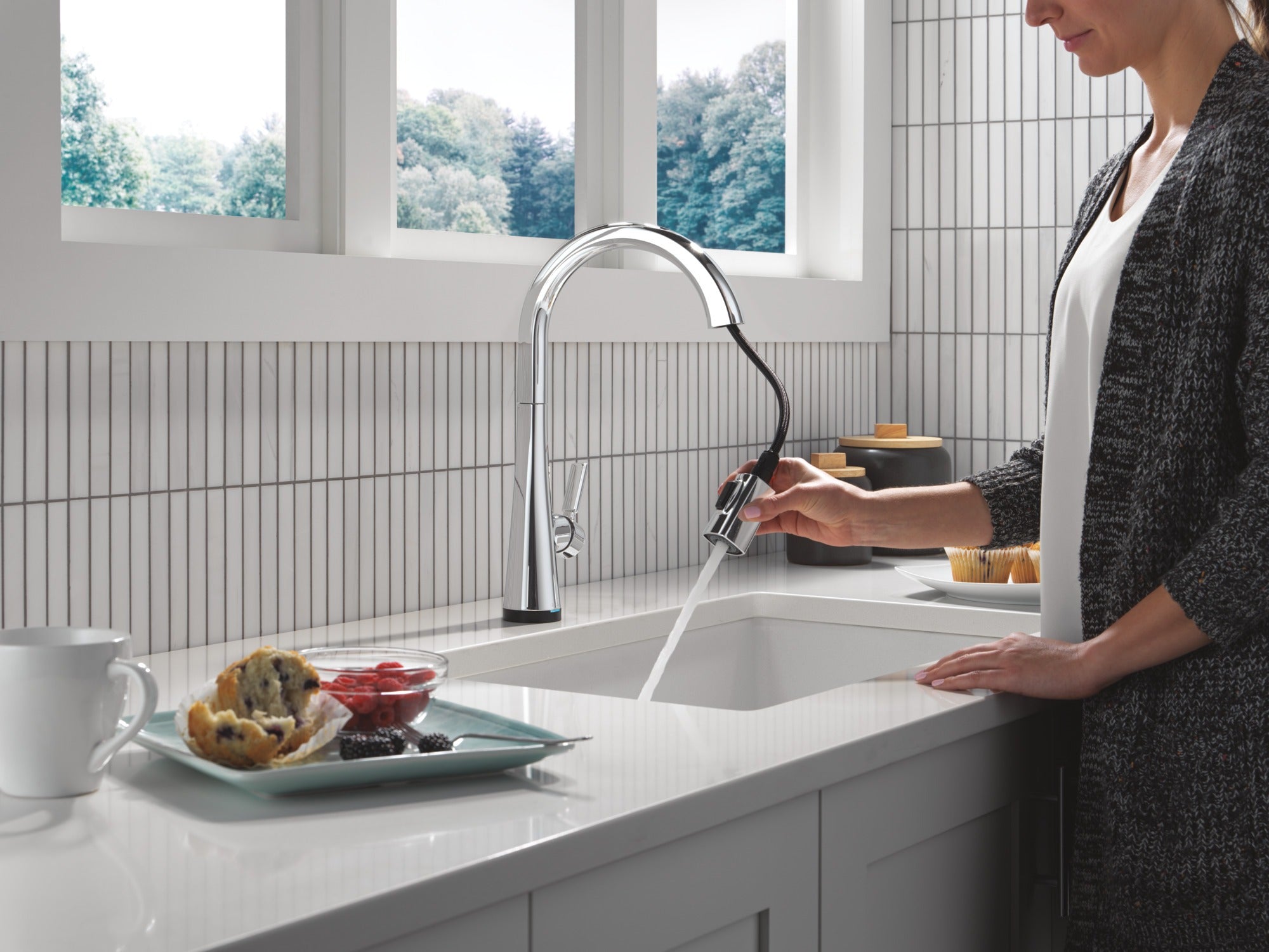 Delta Monrovia® Touch<sub>2</sub>O® Technology Kitchen Faucet with Touchless Technology
