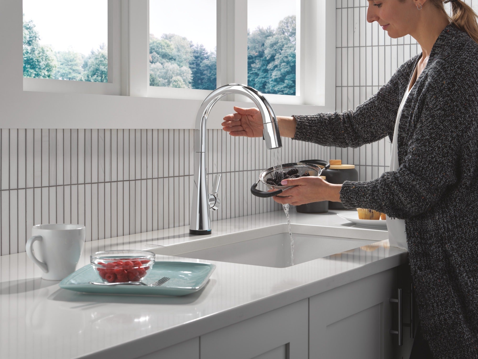 Delta Monrovia® Touch<sub>2</sub>O® Technology Kitchen Faucet with Touchless Technology
