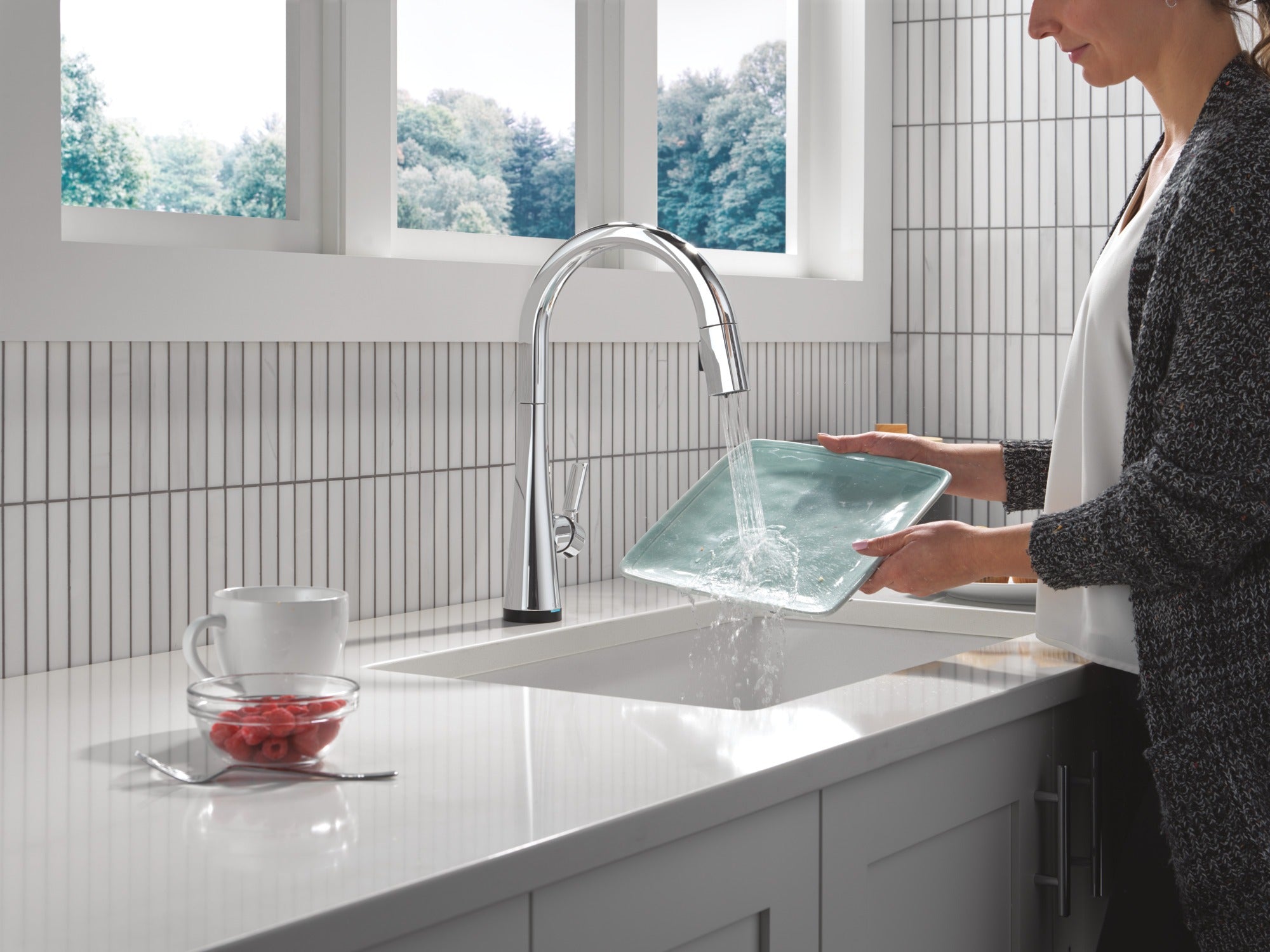 Delta Monrovia® Touch<sub>2</sub>O® Technology Kitchen Faucet with Touchless Technology