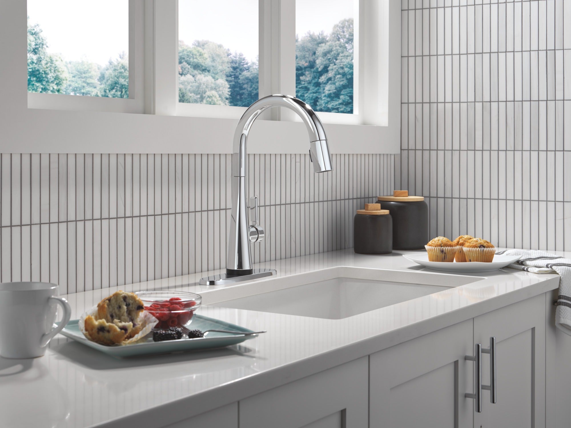 Delta Monrovia® Touch<sub>2</sub>O® Technology Kitchen Faucet with Touchless Technology